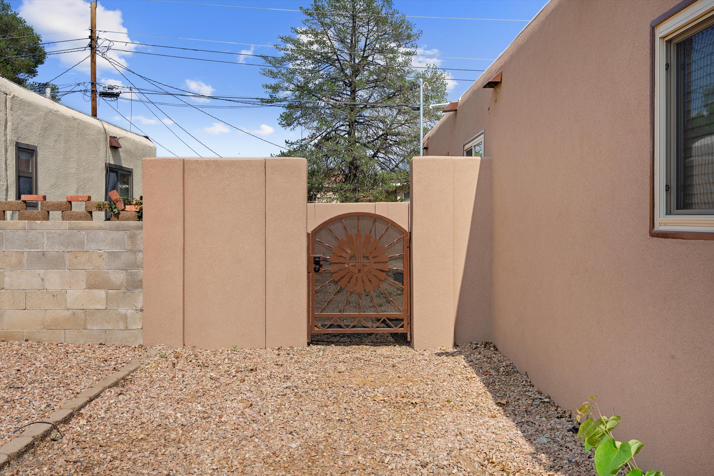 3124 La Veta Drive
