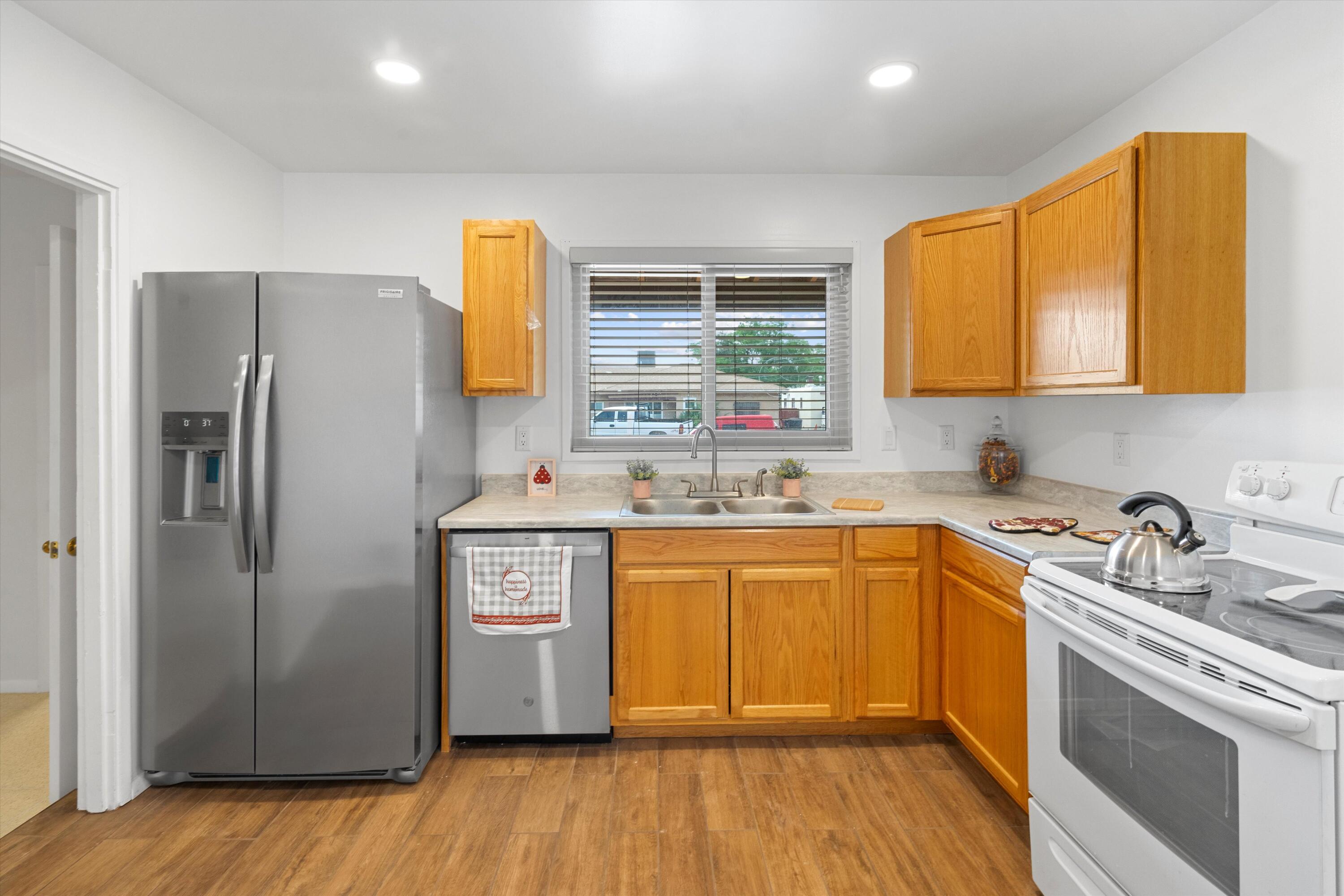 3124 La Veta Drive