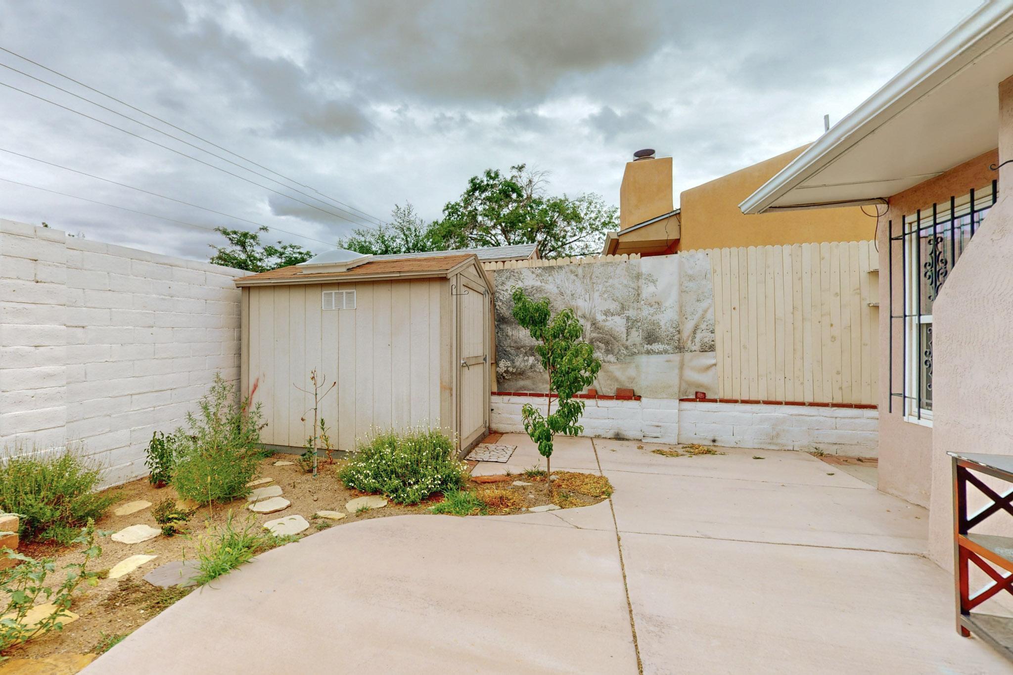 6041 Katson Avenue NE