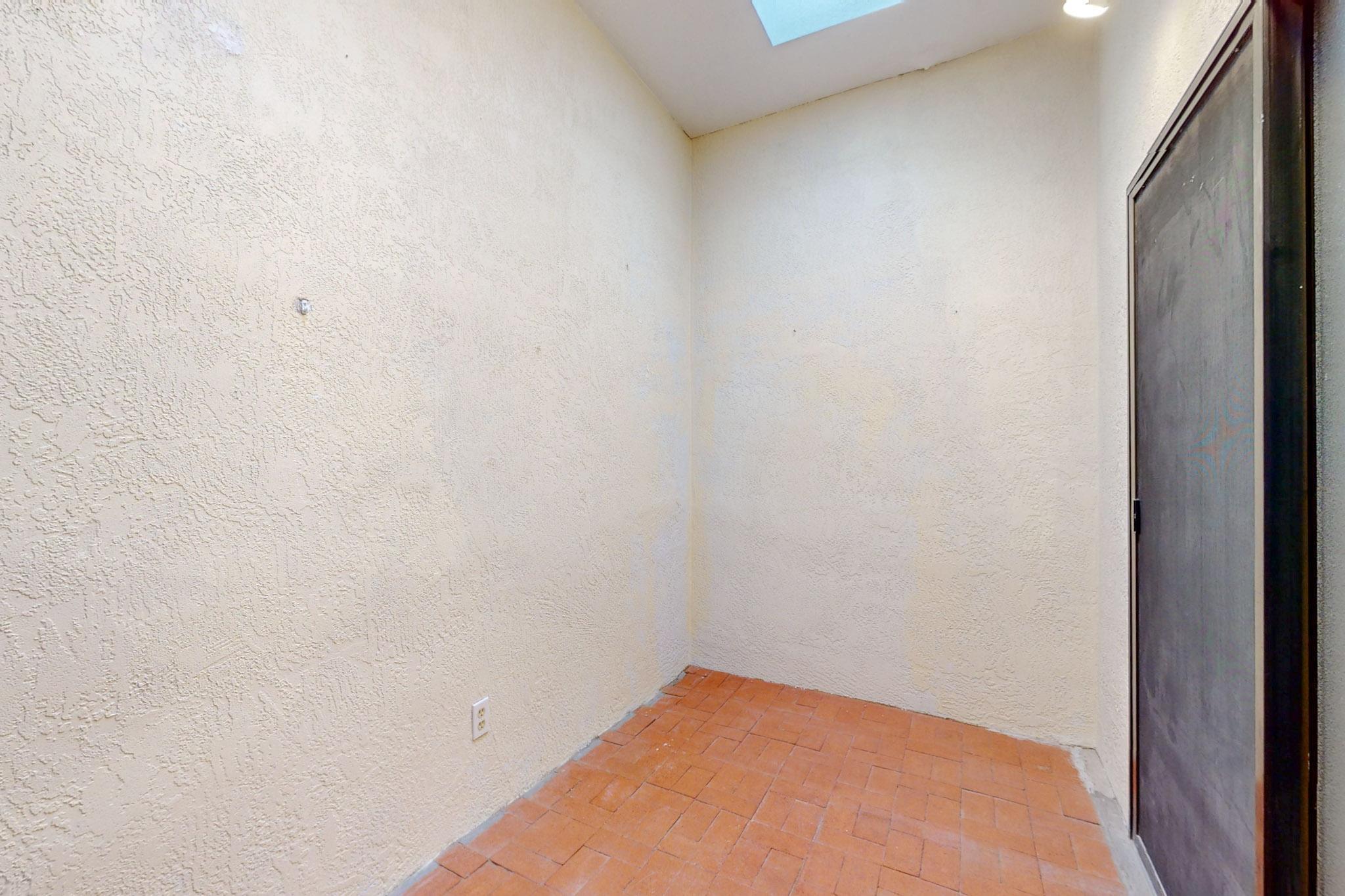 6041 Katson Avenue NE