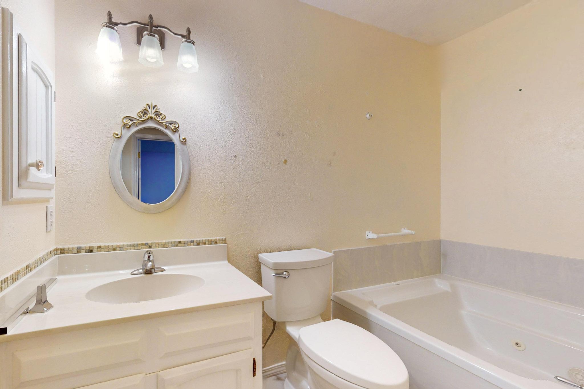 6041 Katson Avenue NE