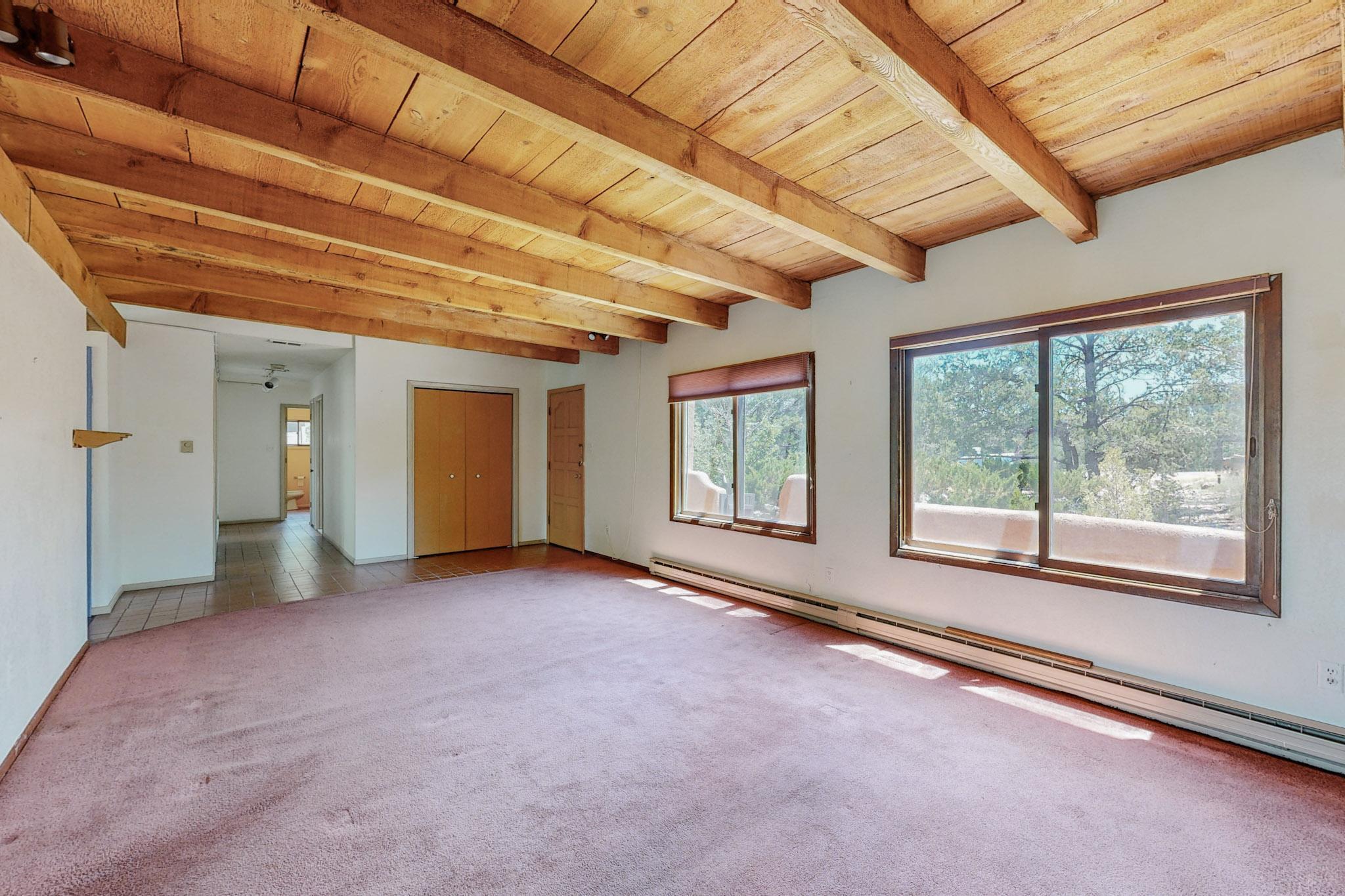 29 Lakeview Drive