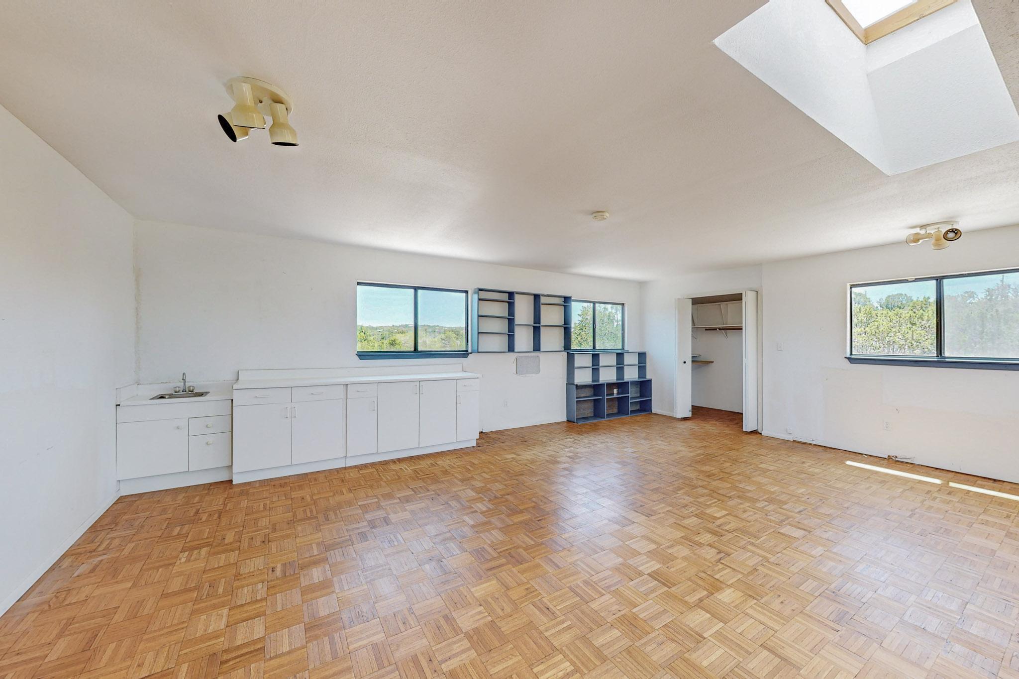 29 Lakeview Drive