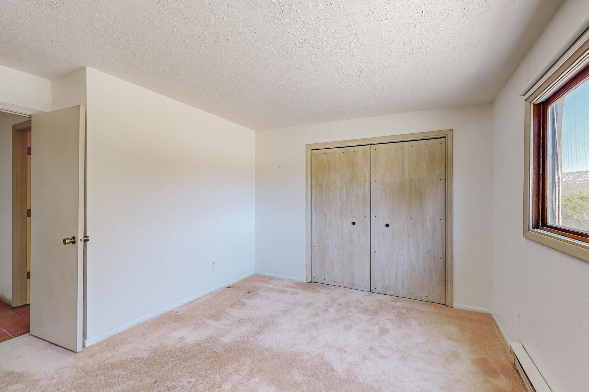 29 Lakeview Drive