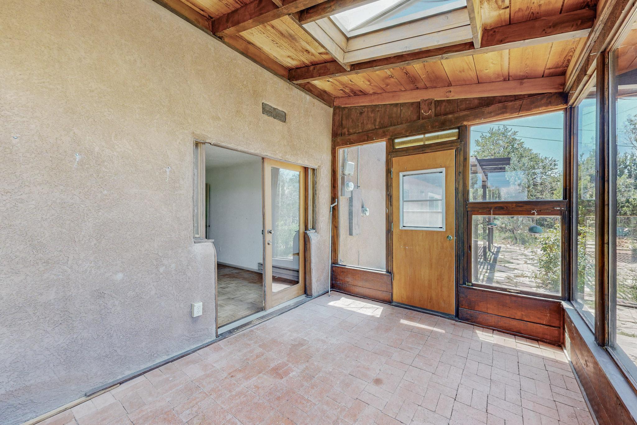 29 Lakeview Drive