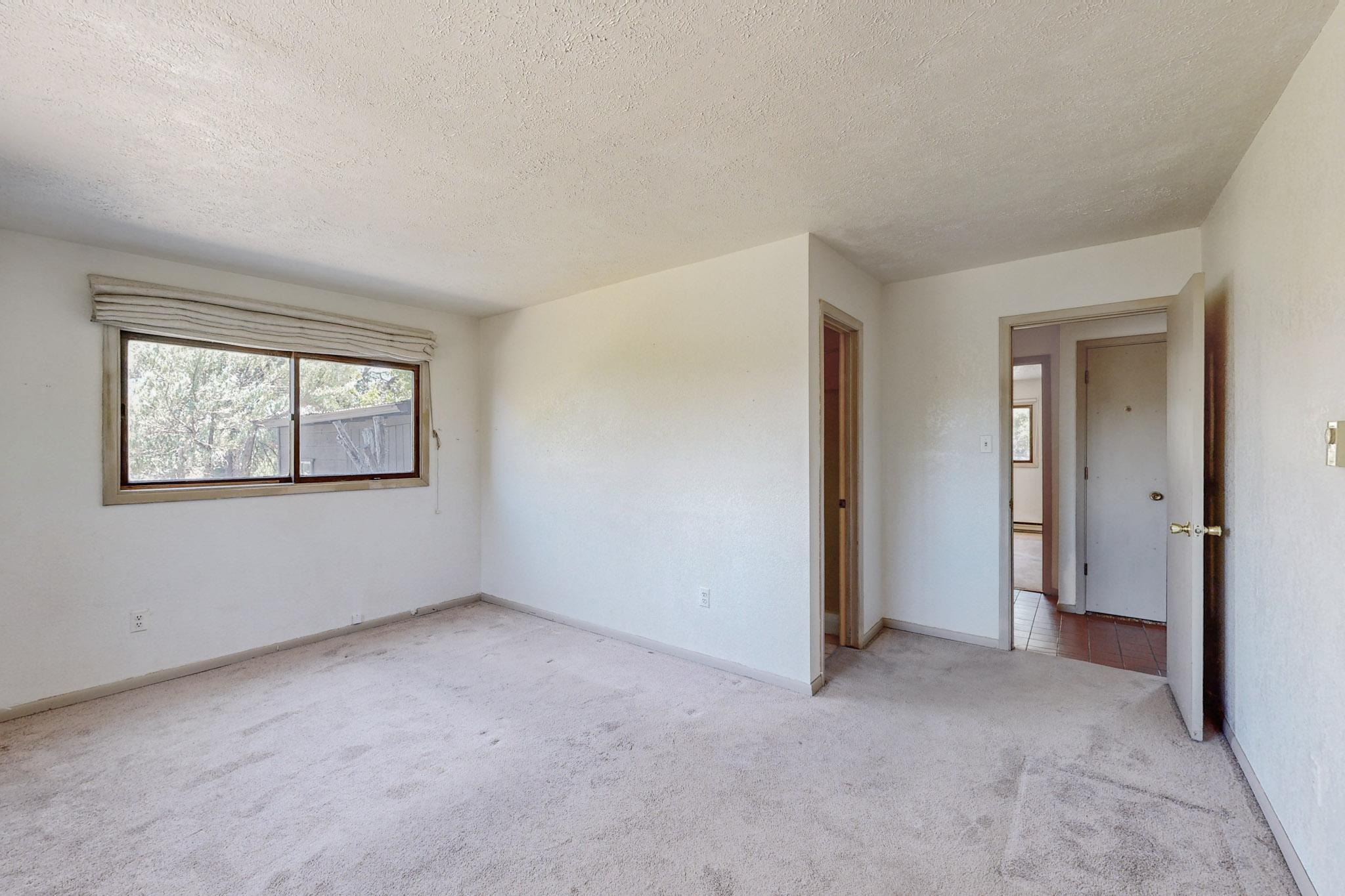 29 Lakeview Drive
