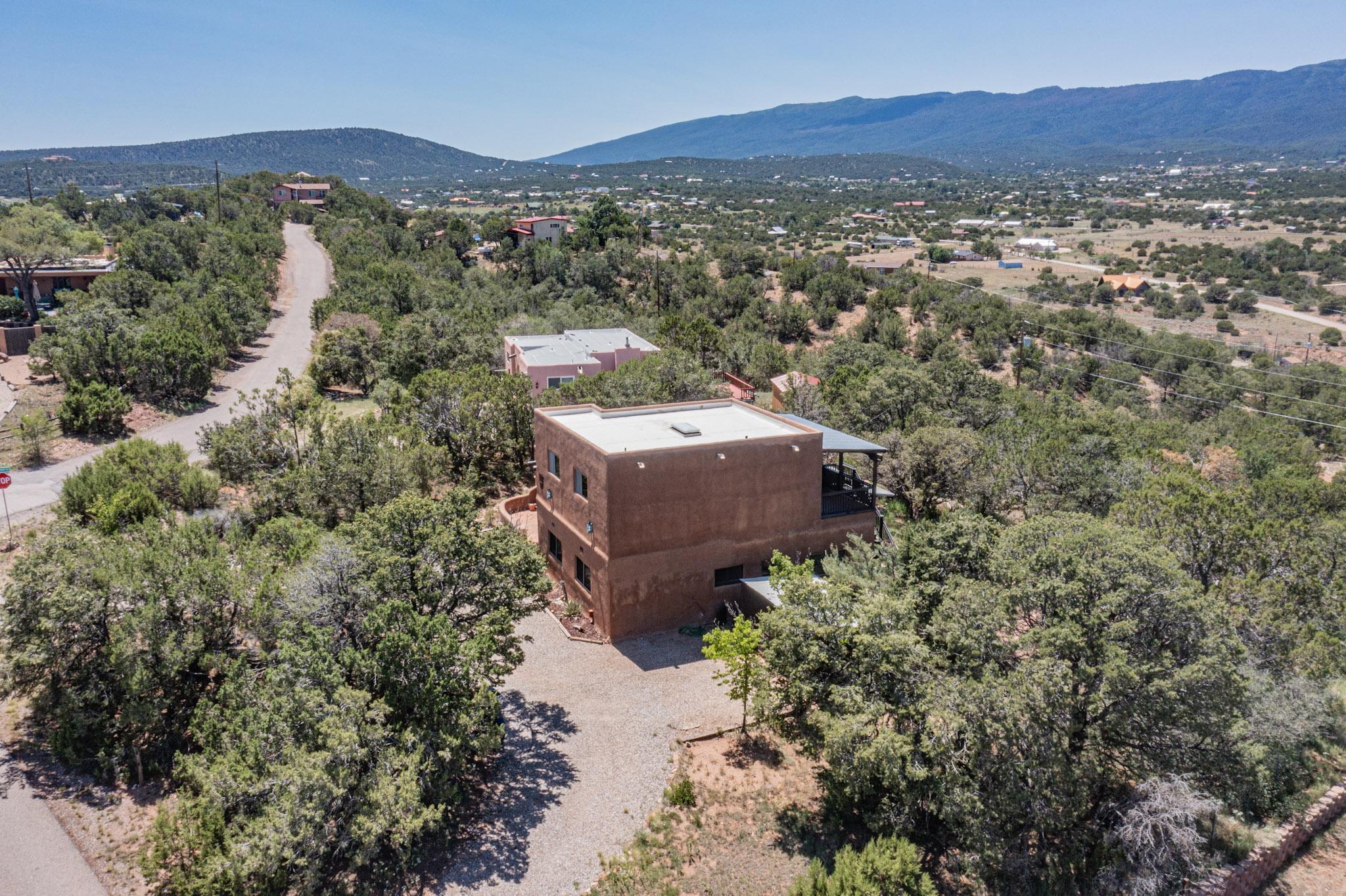 29 Lakeview Drive