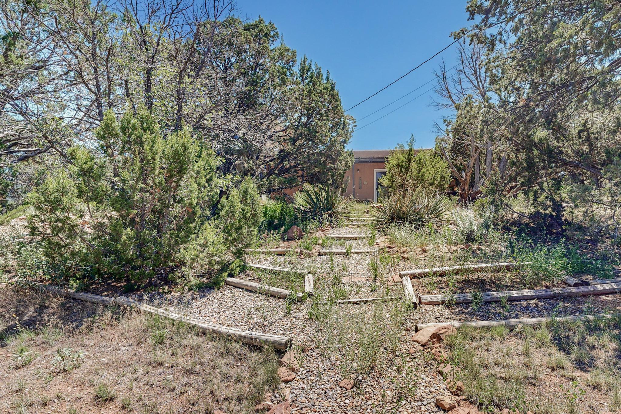 29 Lakeview Drive