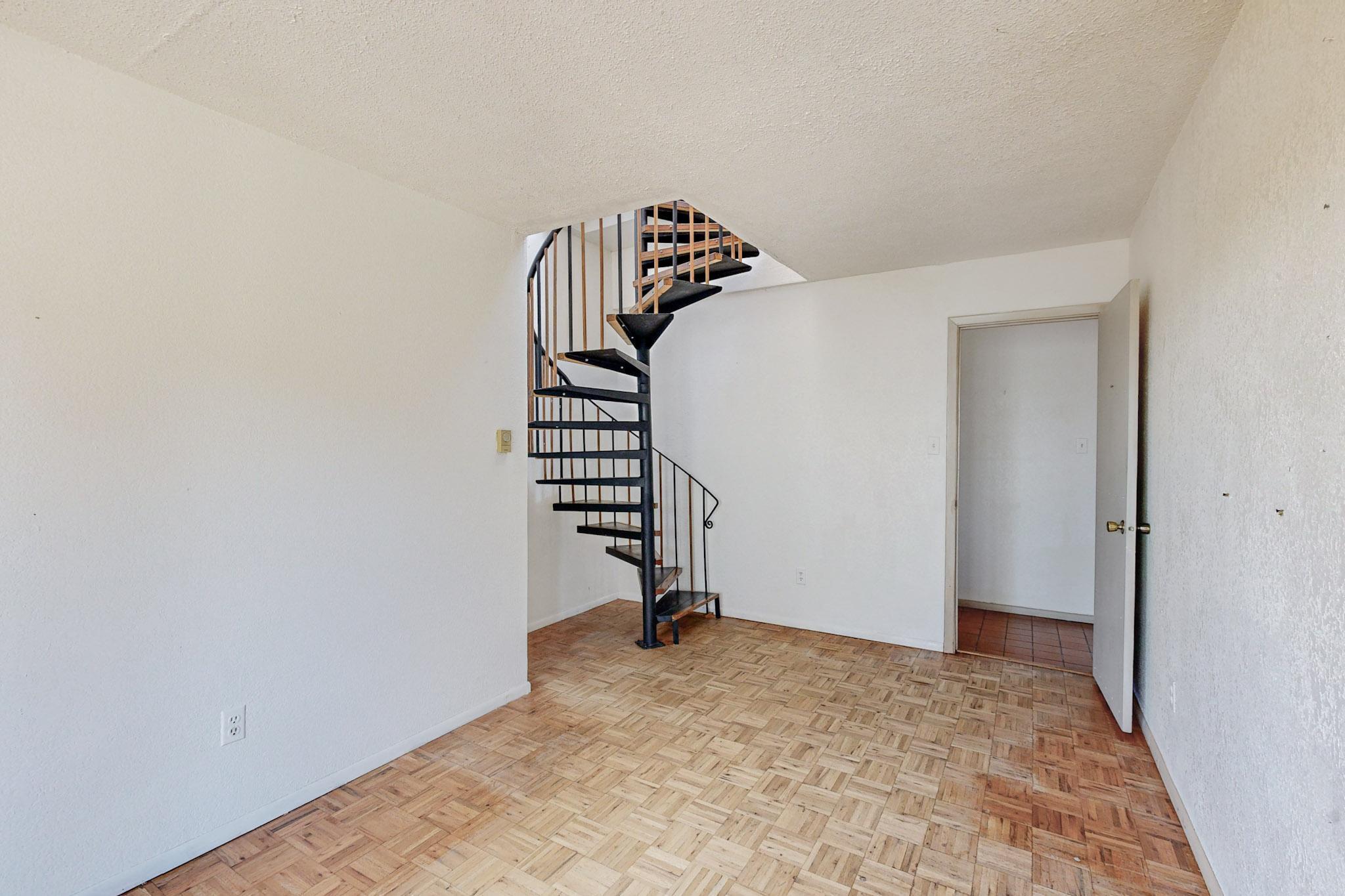 29 Lakeview Drive