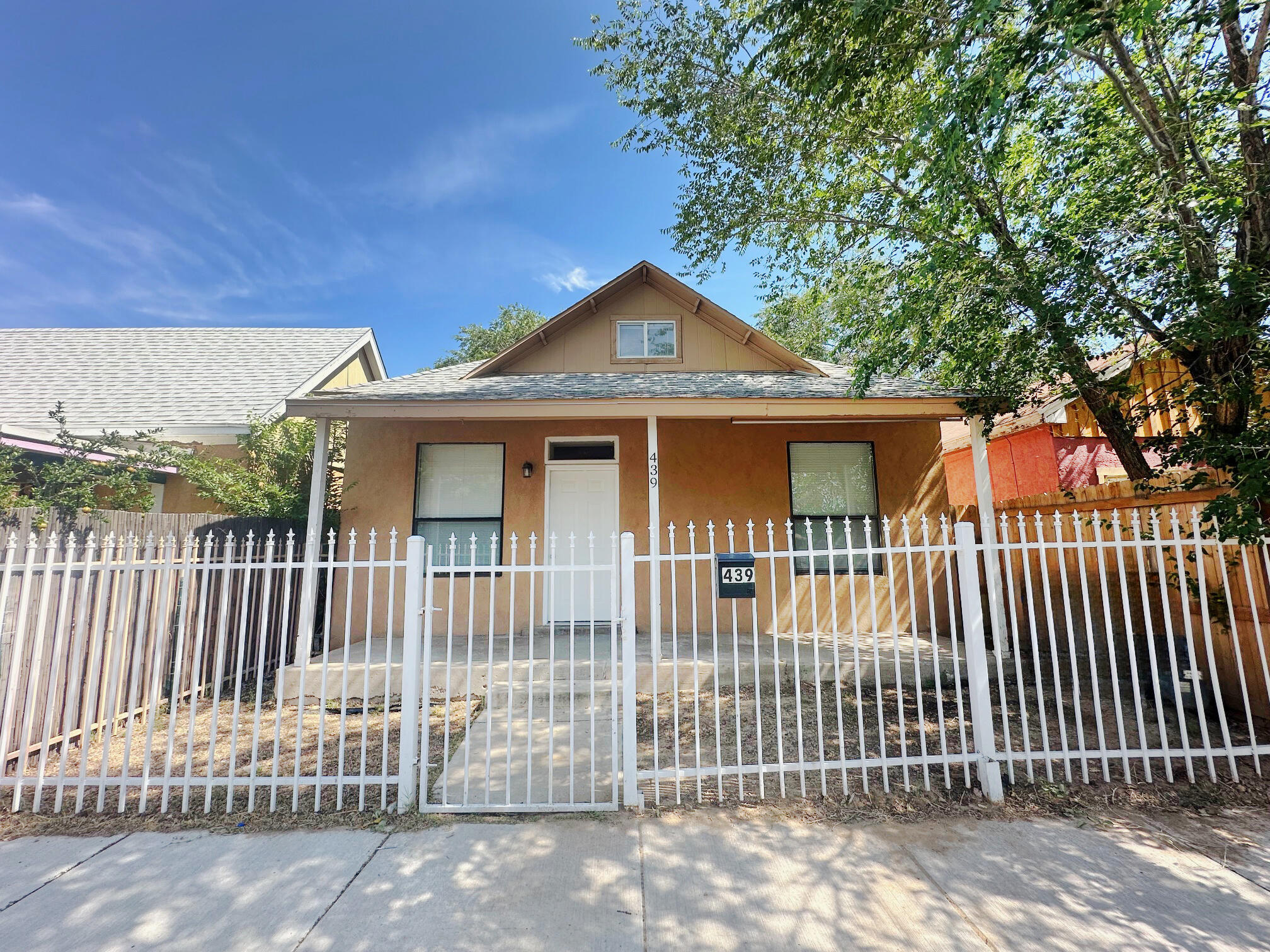 439 Pacific Avenue SW
