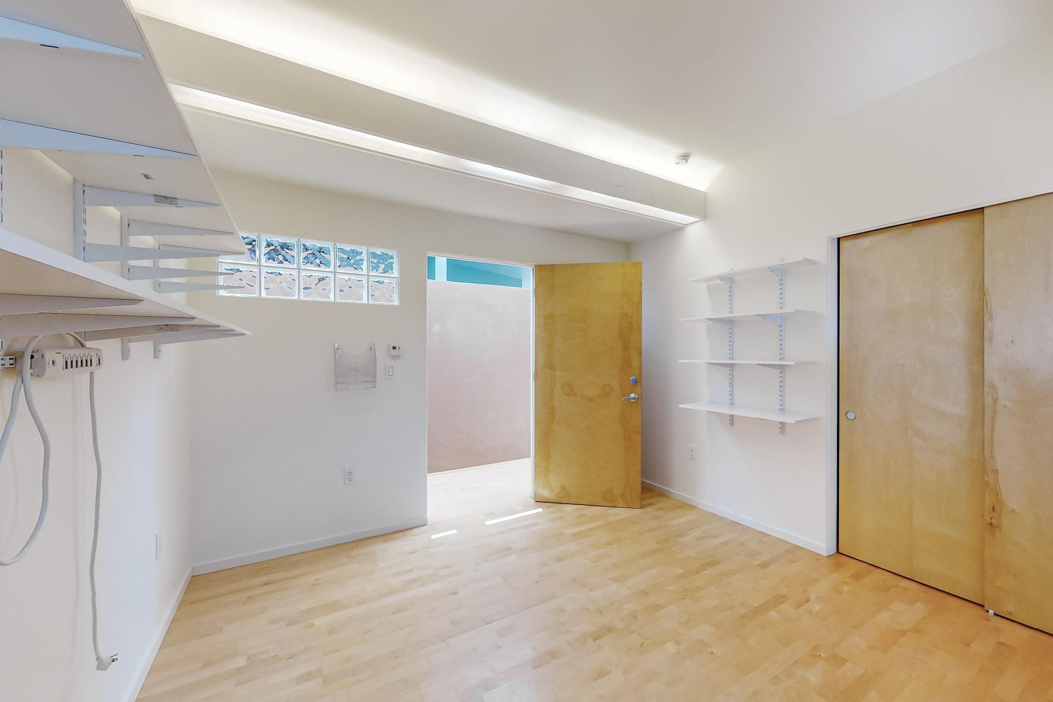 406 Camino De La Sierra NE