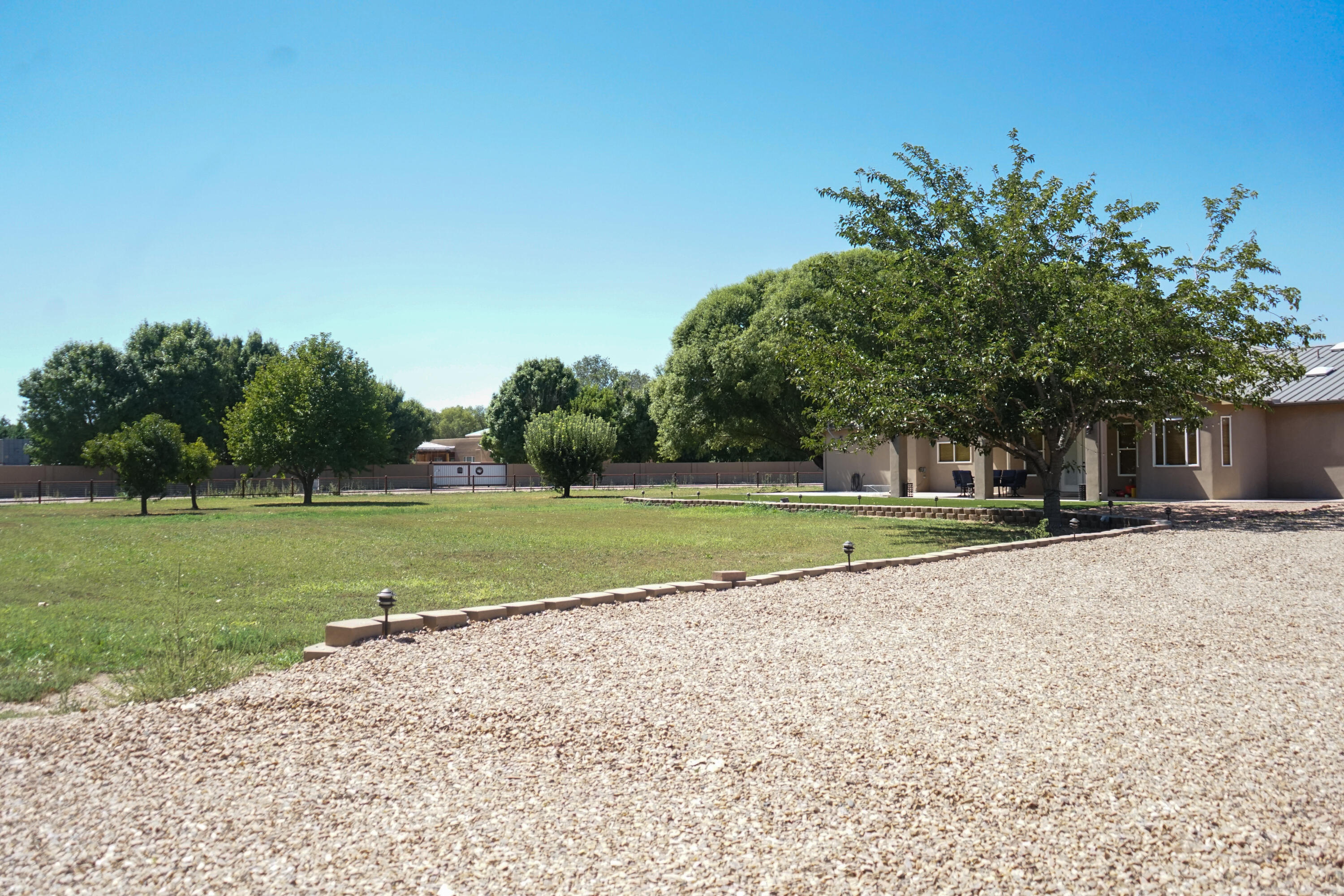8 TUKI Court