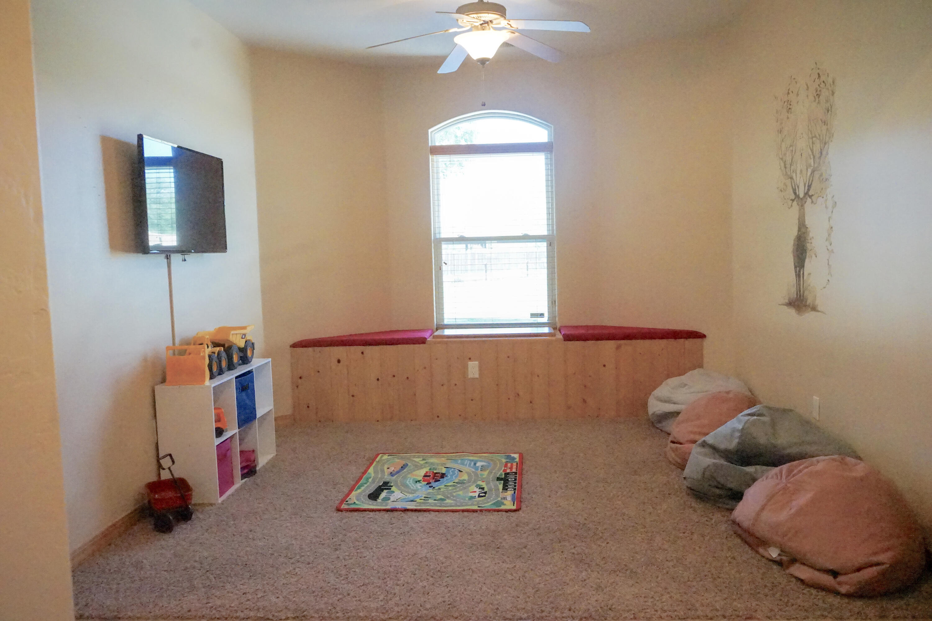 8 TUKI Court
