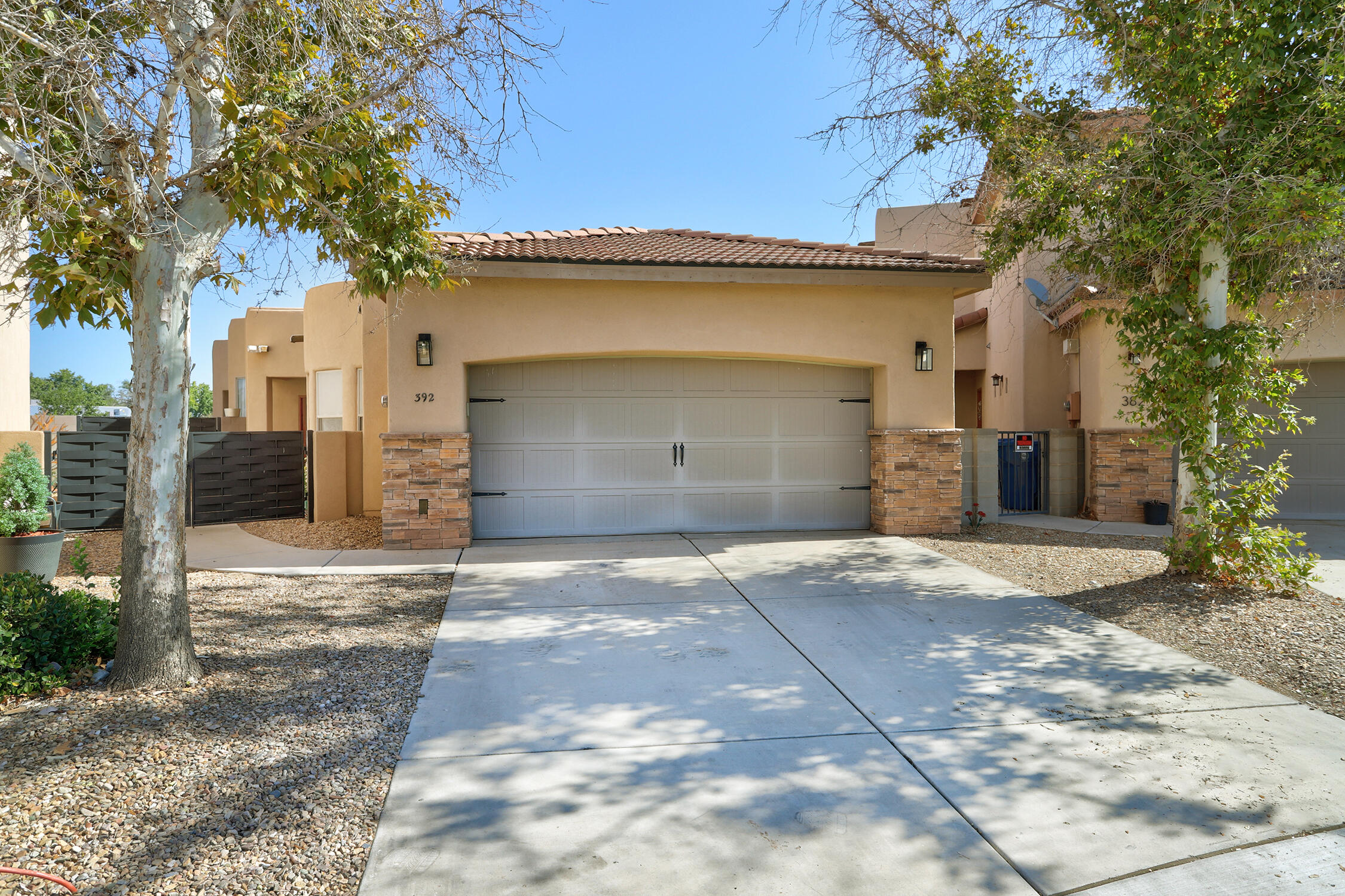 392 CORONADO Lane NE