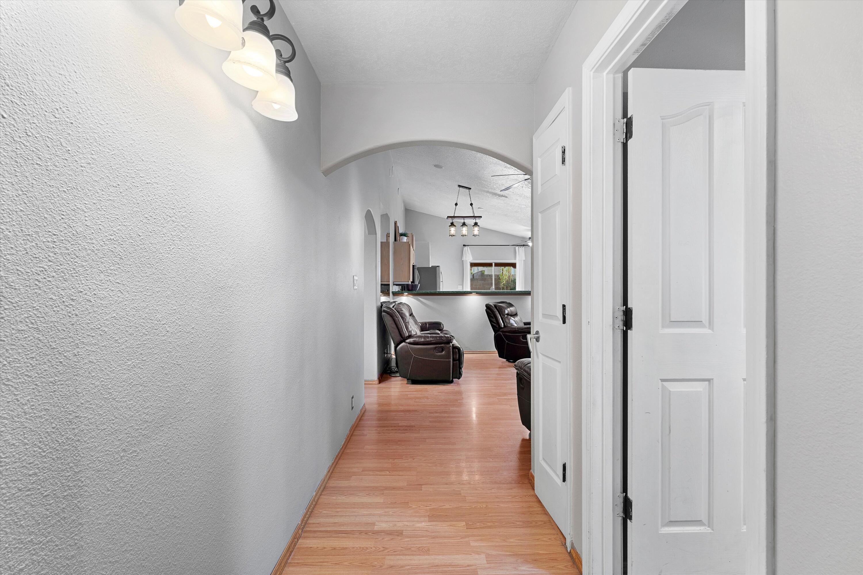 5904 NIGHT SHADOW Avenue NW