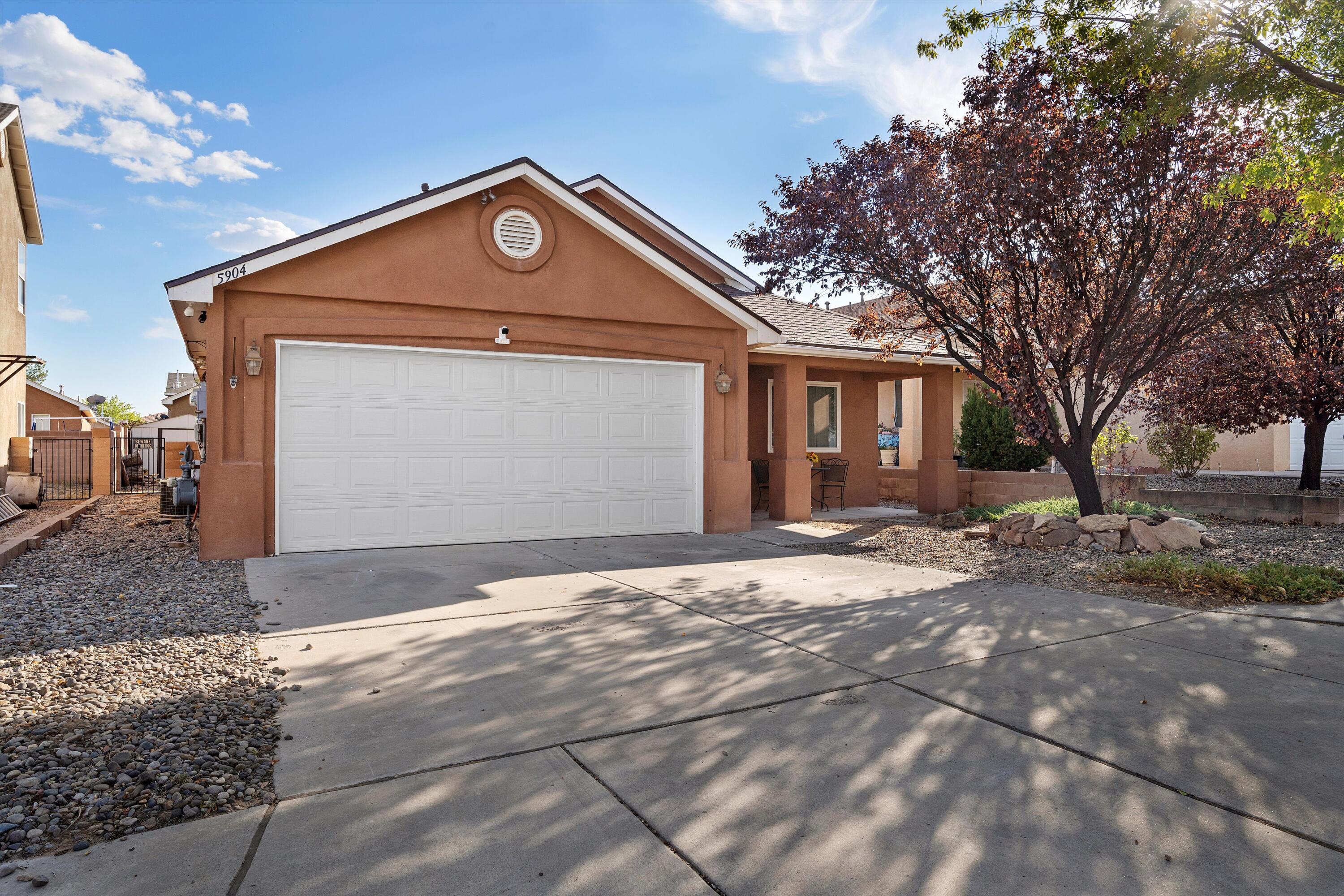 5904 NIGHT SHADOW Avenue NW