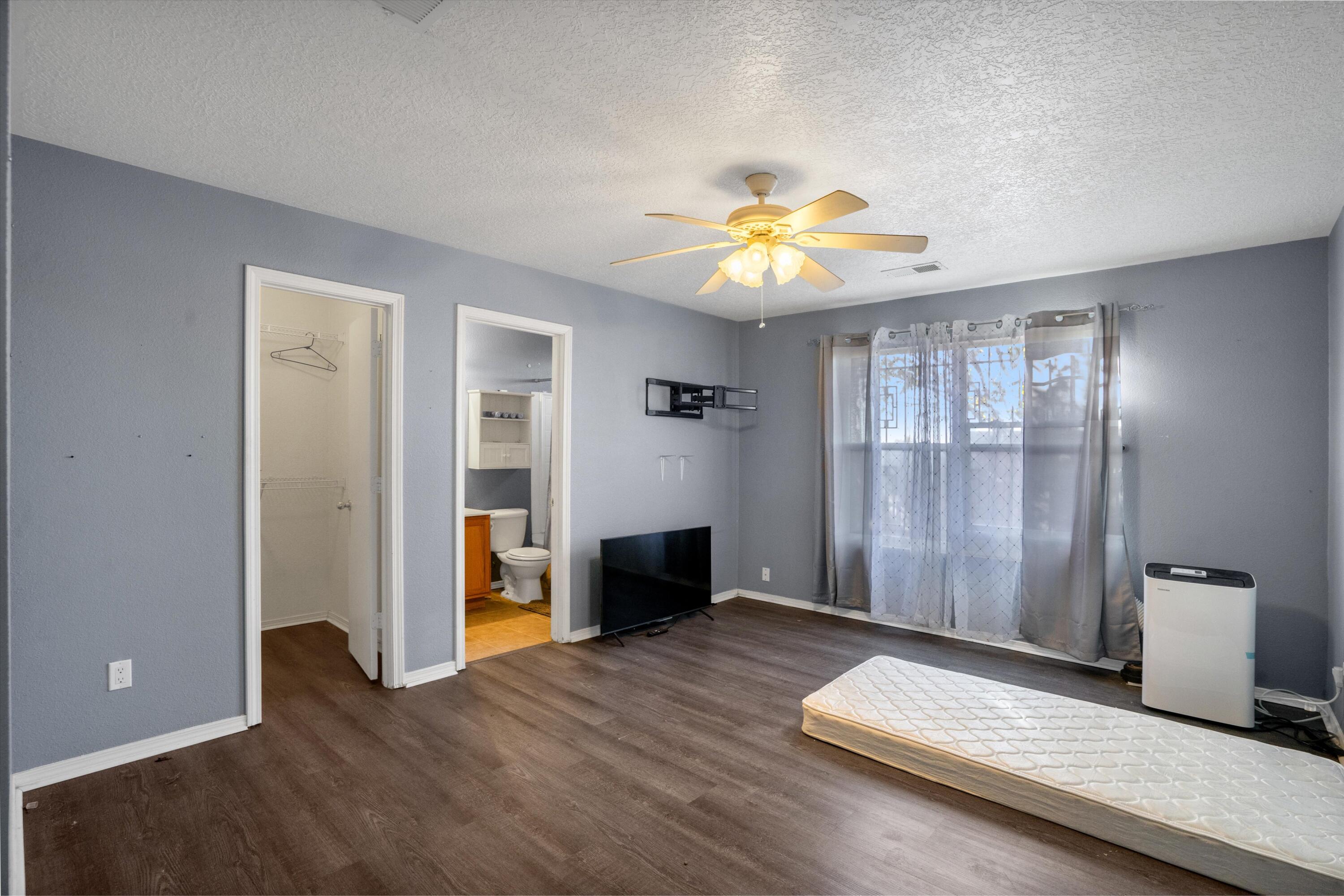 8432 LLANO VISTA Avenue SW