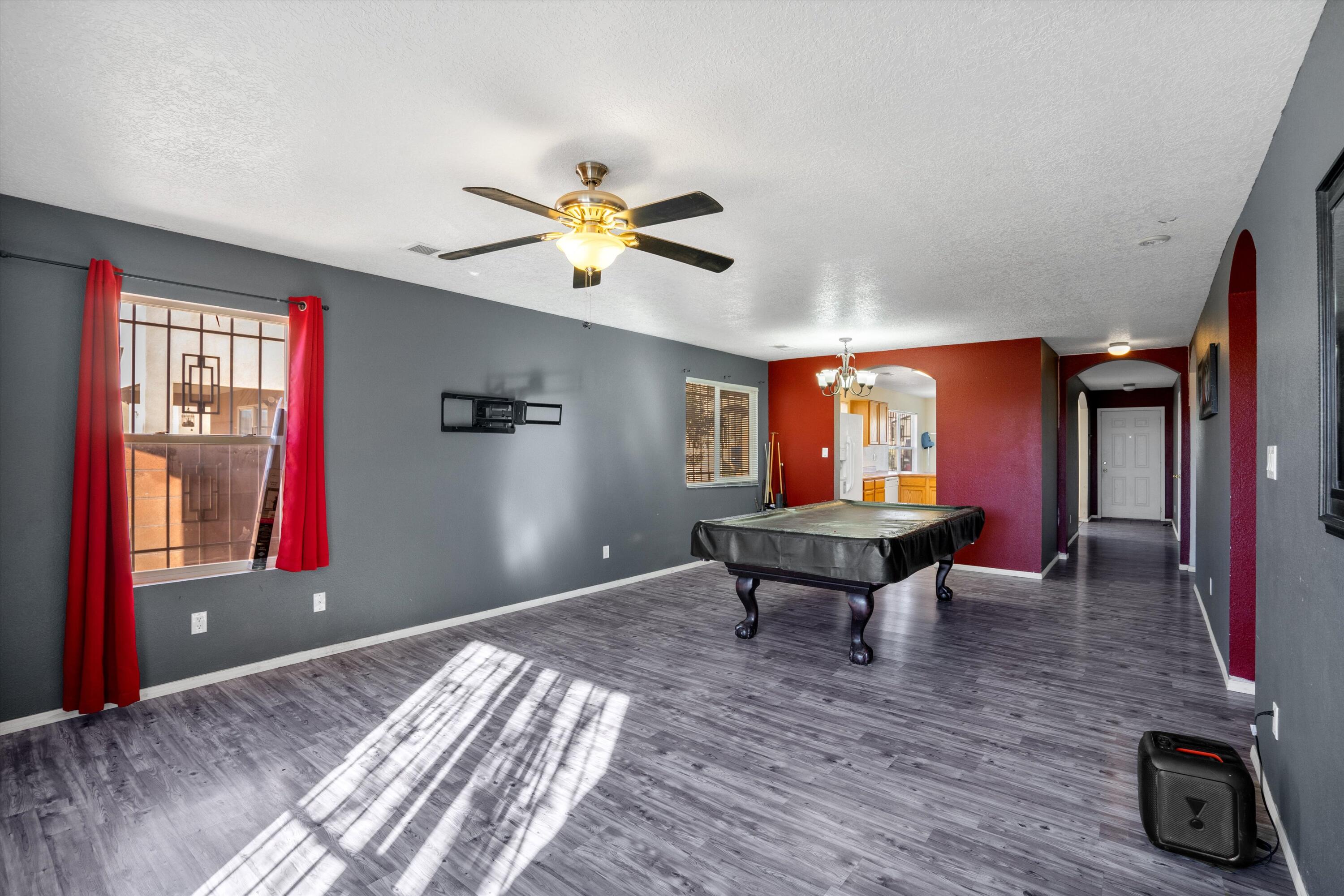 8432 LLANO VISTA Avenue SW