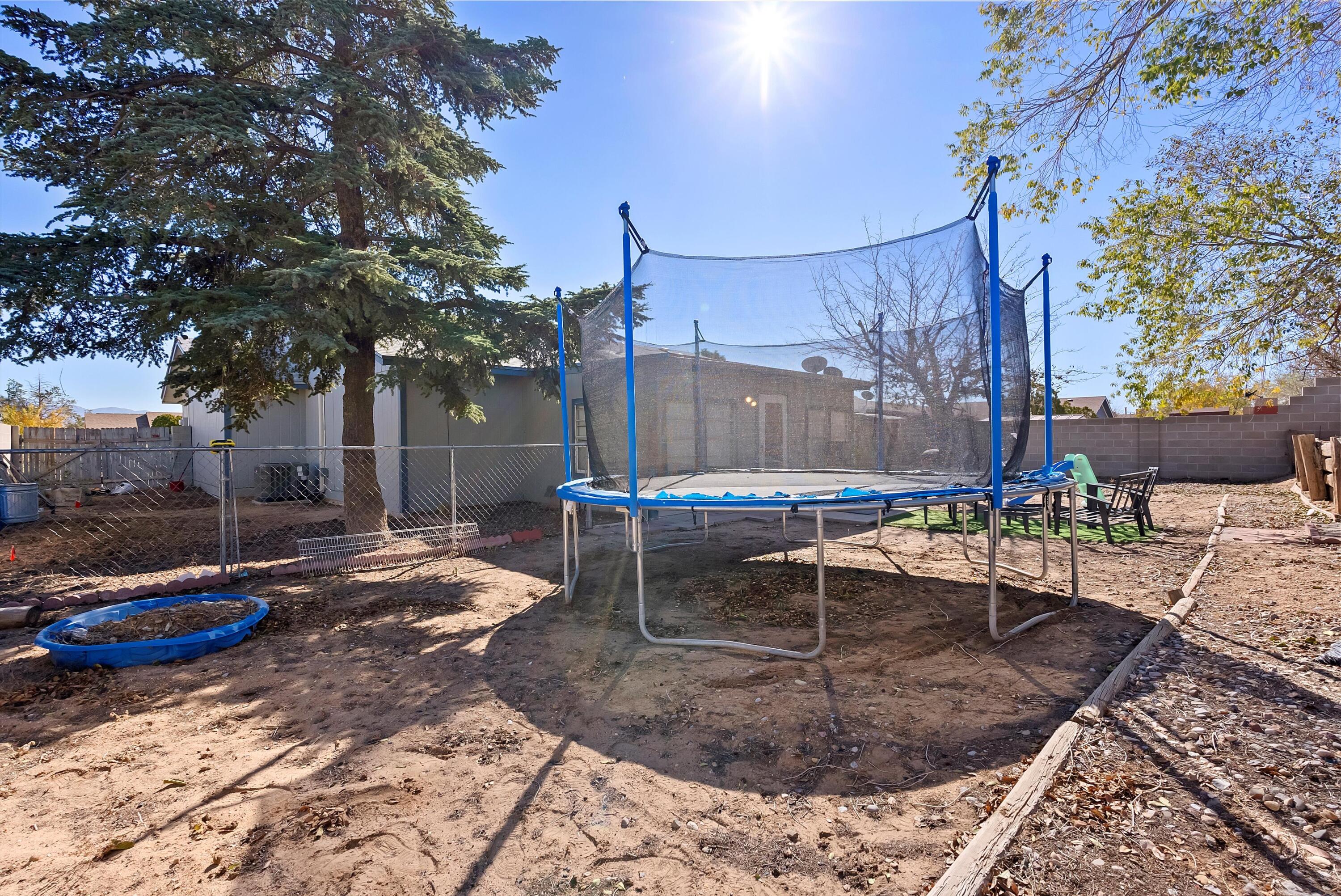 695 POLARIS Boulevard SE