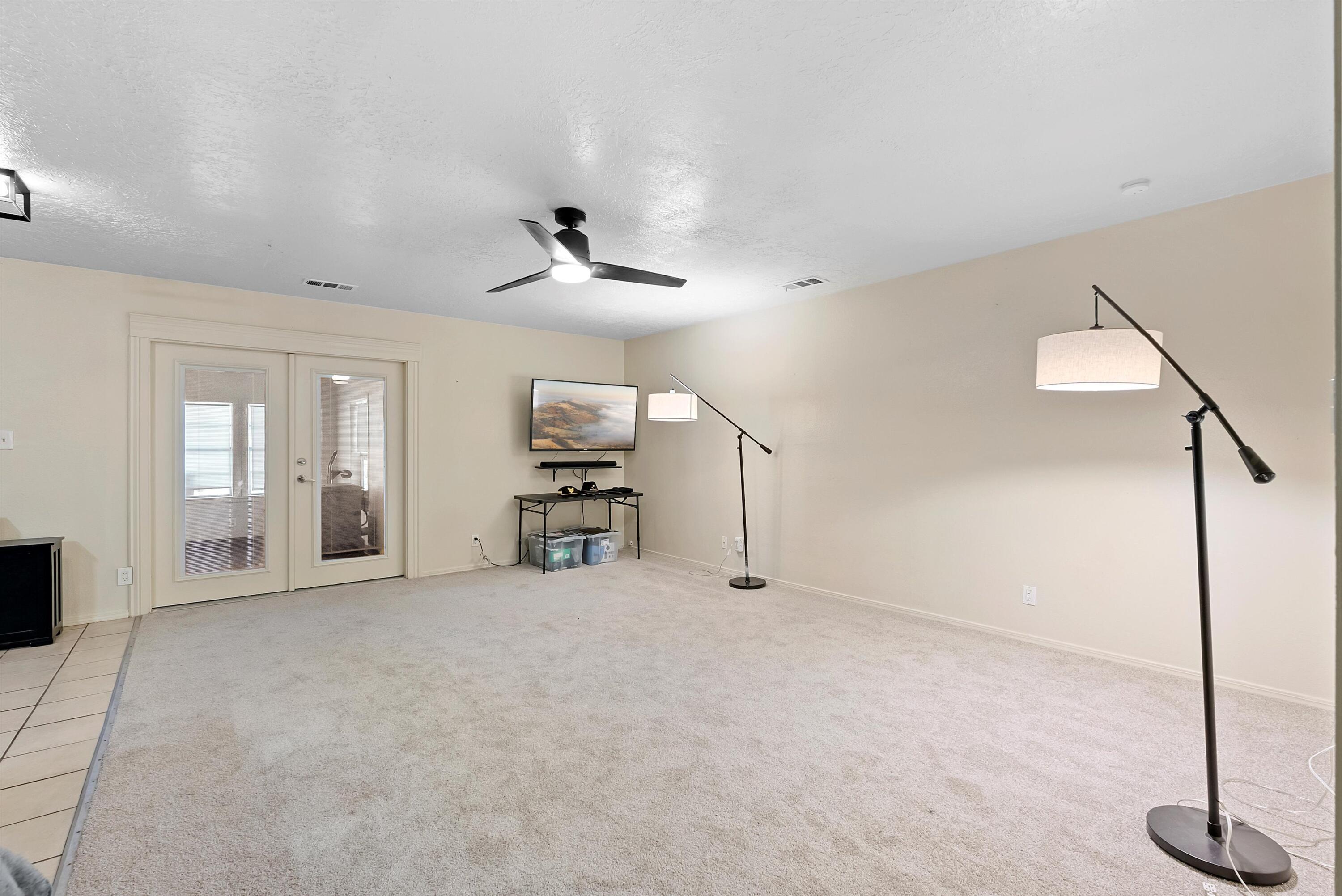 695 POLARIS Boulevard SE
