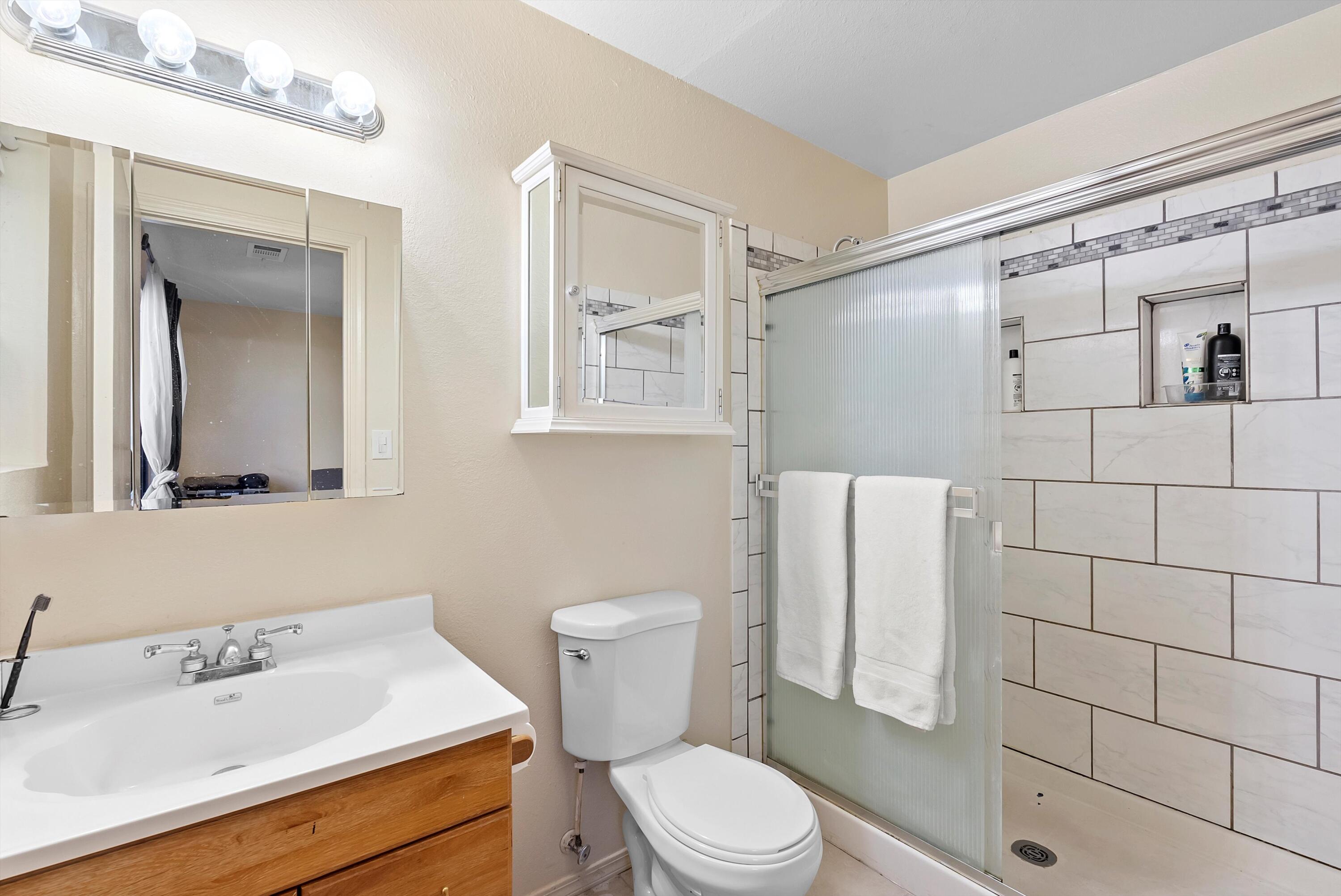 695 POLARIS Boulevard SE