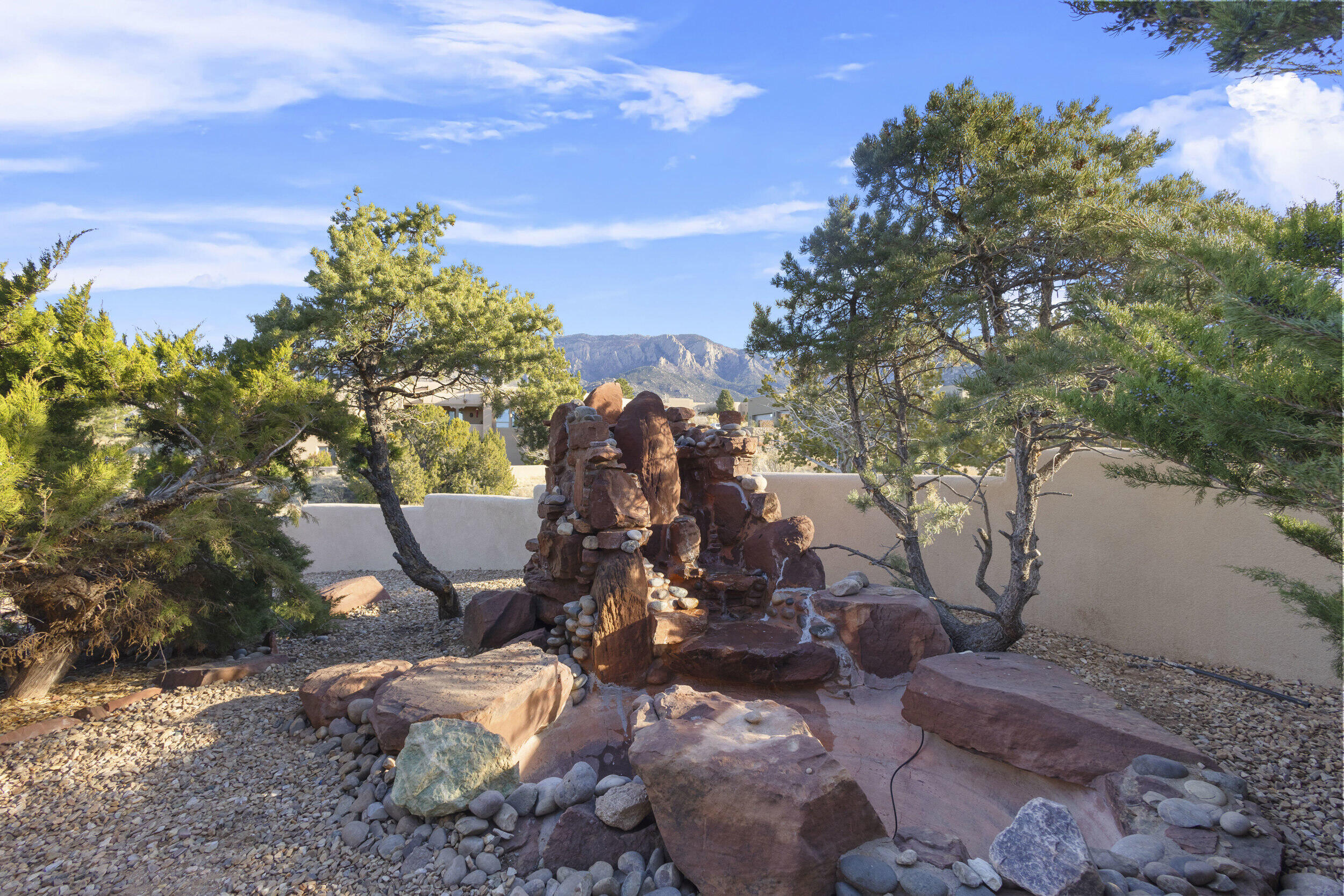 6208 Fringe Sage Court NE