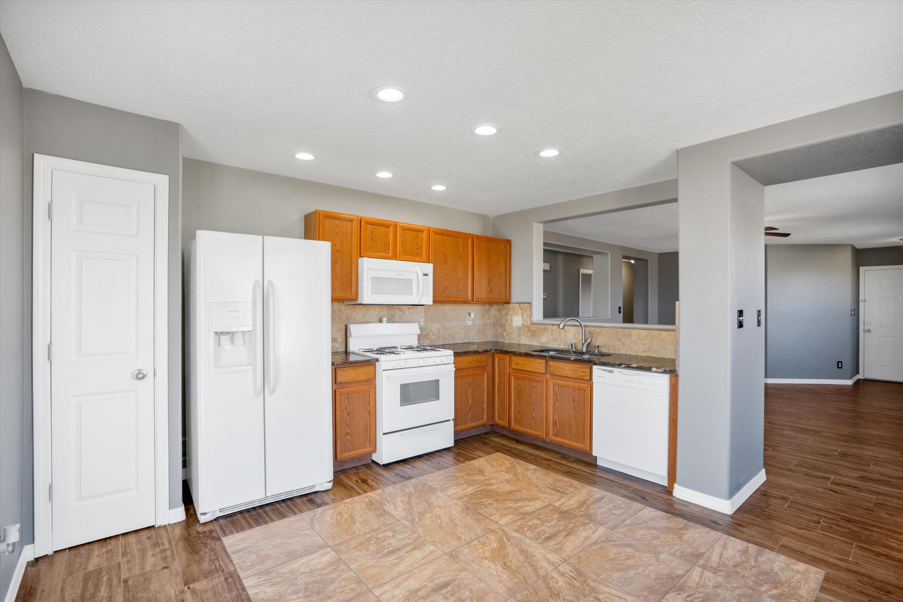 11112 FIESTA PARK Street NW