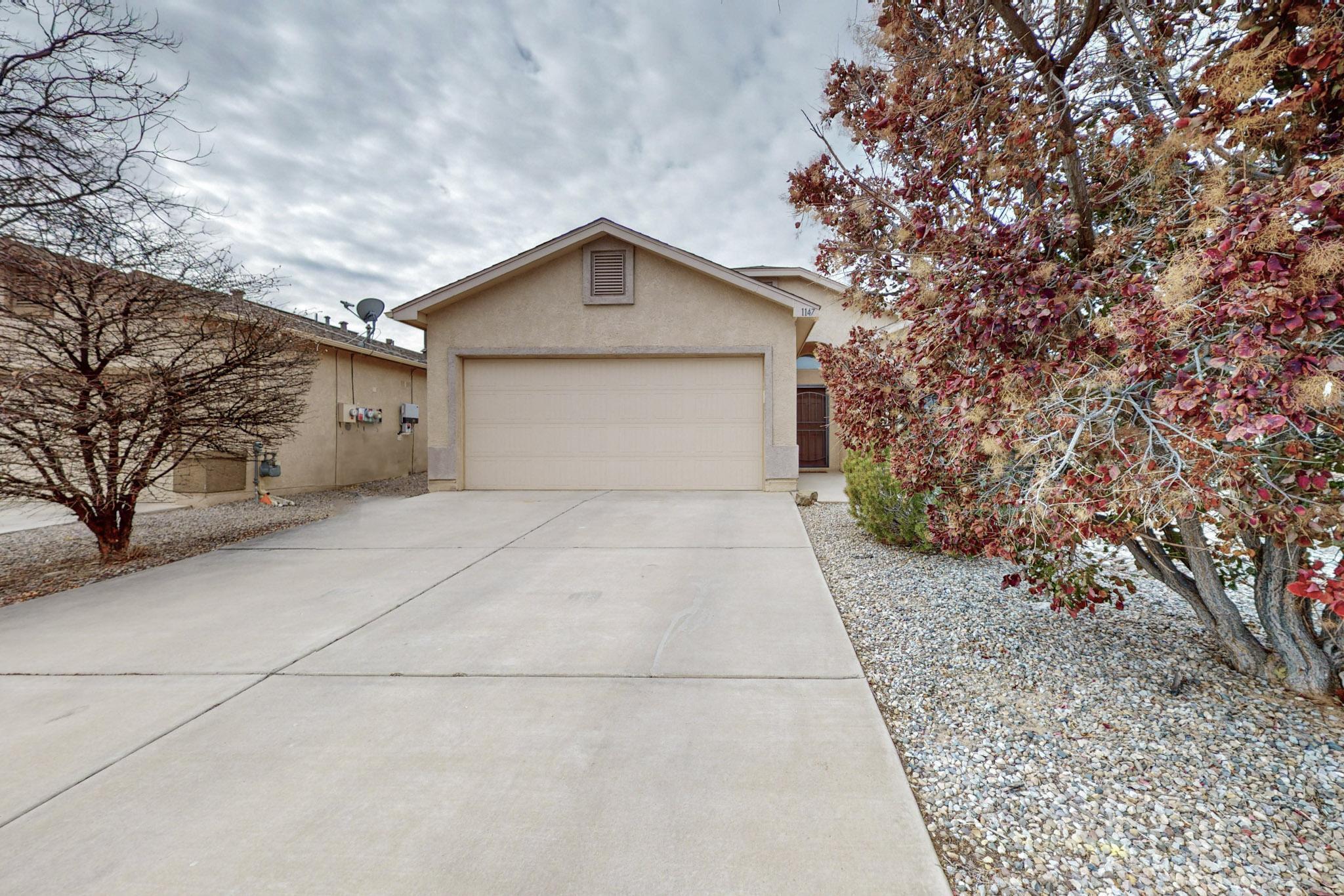 1147 DESERT SUNFLOWER Drive NE