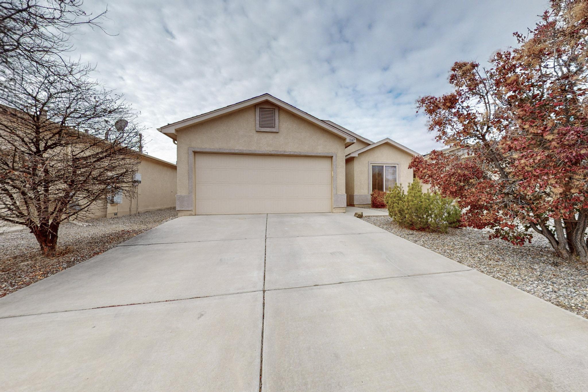 1147 DESERT SUNFLOWER Drive NE