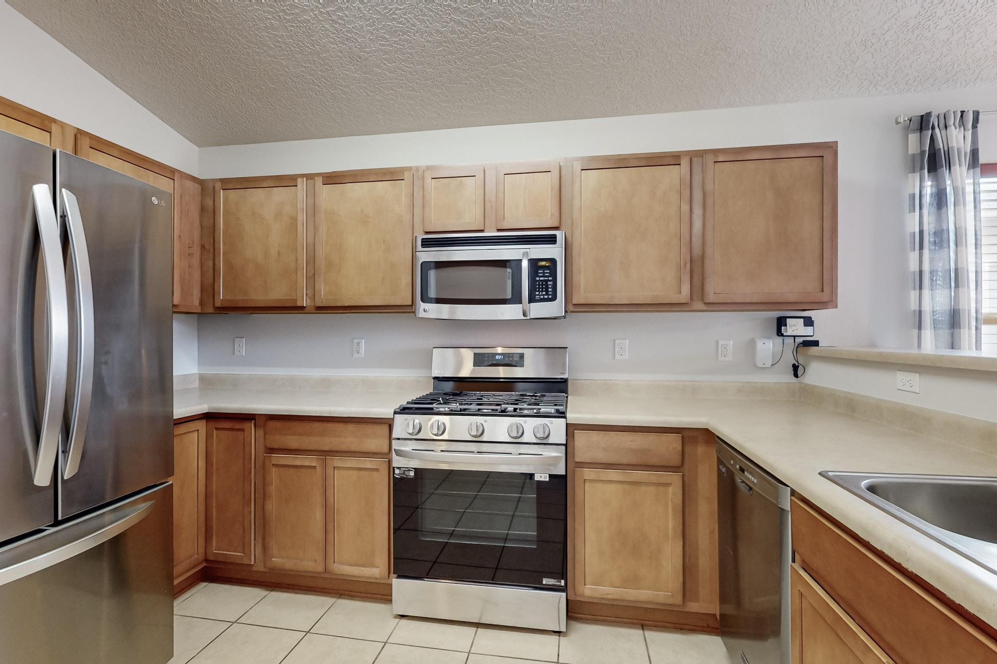 1147 DESERT SUNFLOWER Drive NE
