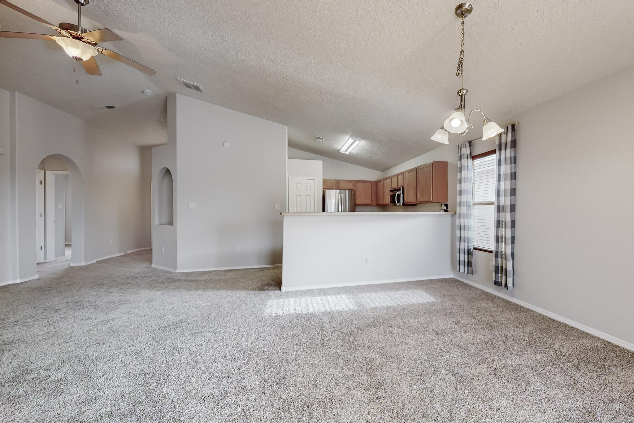 1147 DESERT SUNFLOWER Drive NE