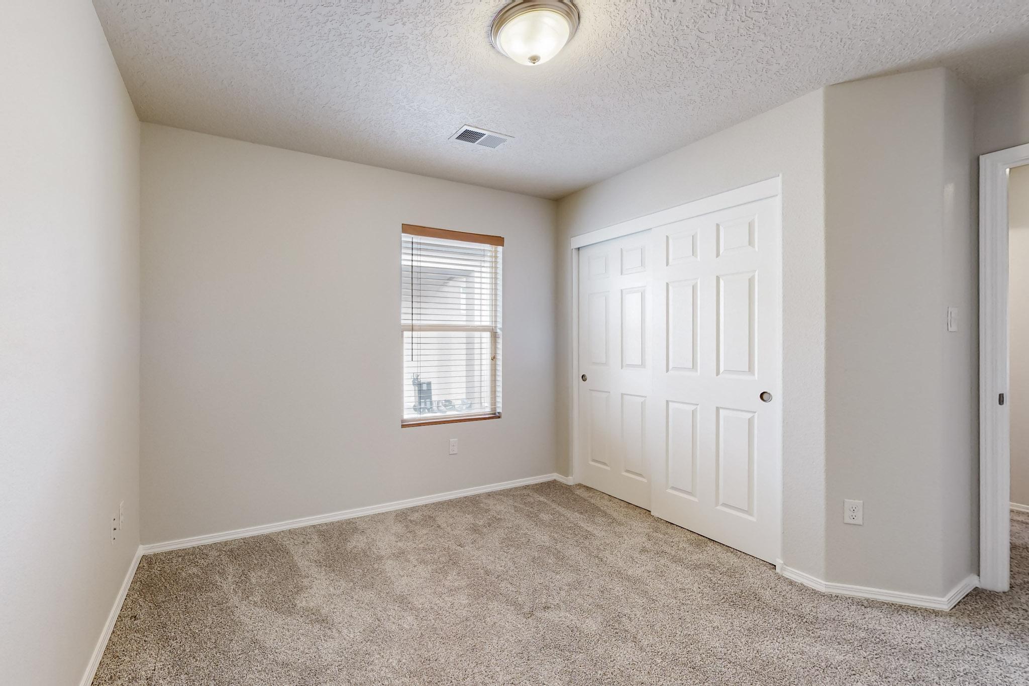 1147 DESERT SUNFLOWER Drive NE