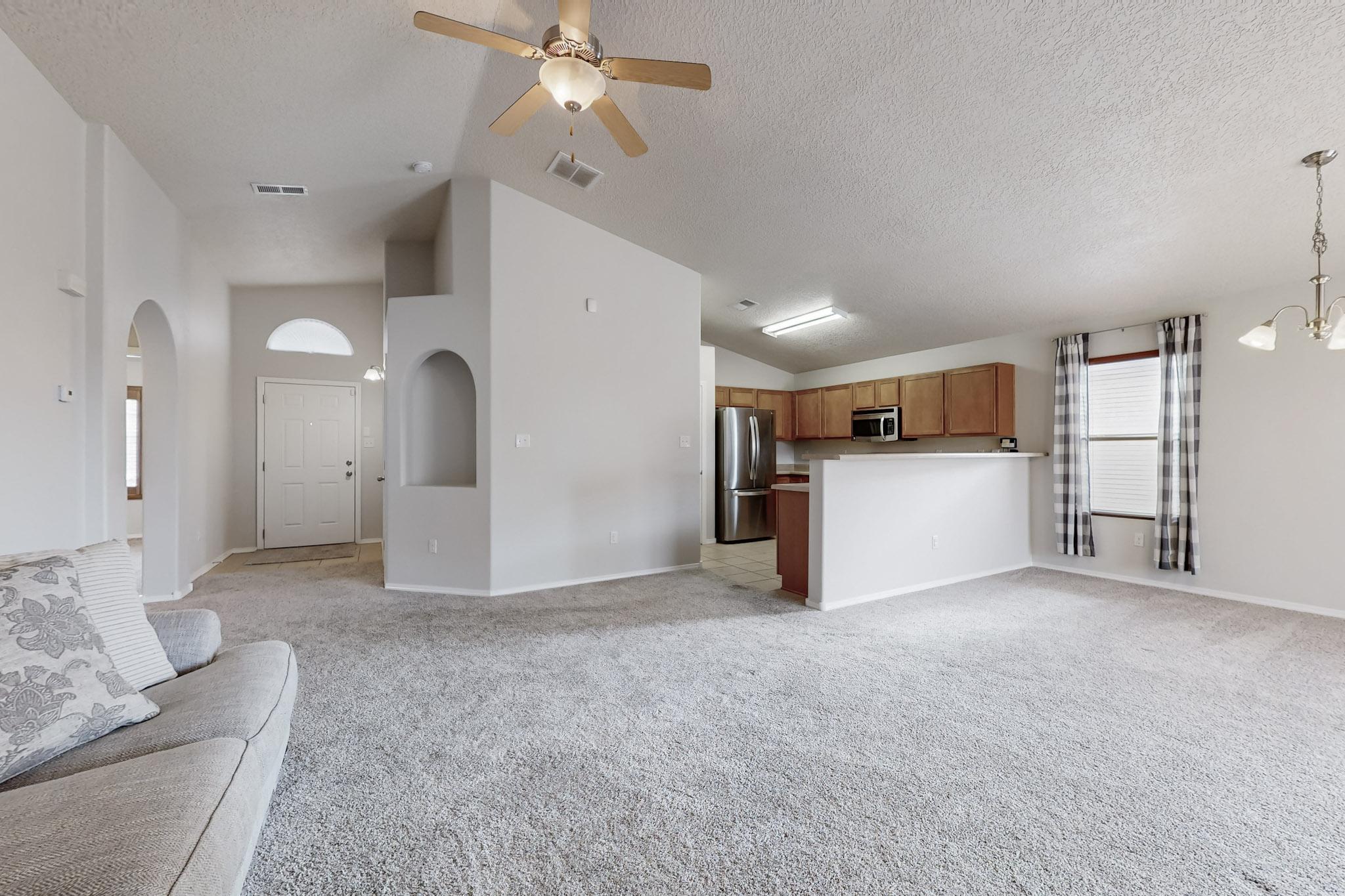 1147 DESERT SUNFLOWER Drive NE