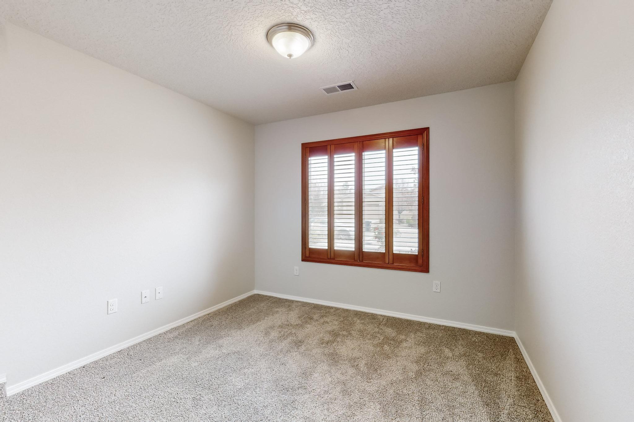 1147 DESERT SUNFLOWER Drive NE