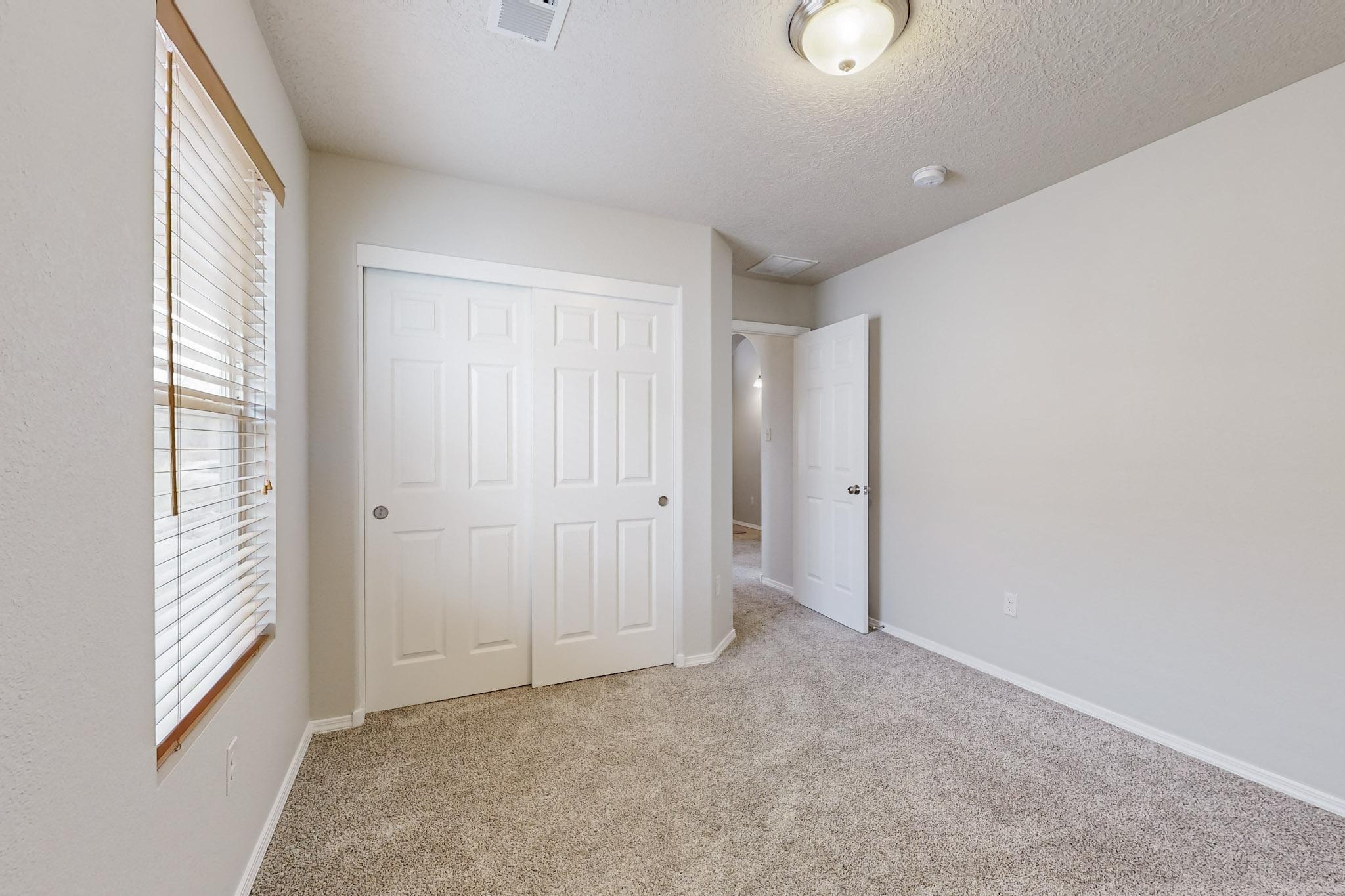1147 DESERT SUNFLOWER Drive NE