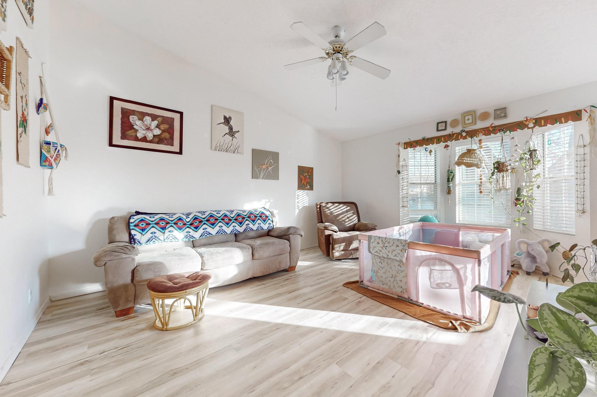 6523 AZUELO Avenue NW