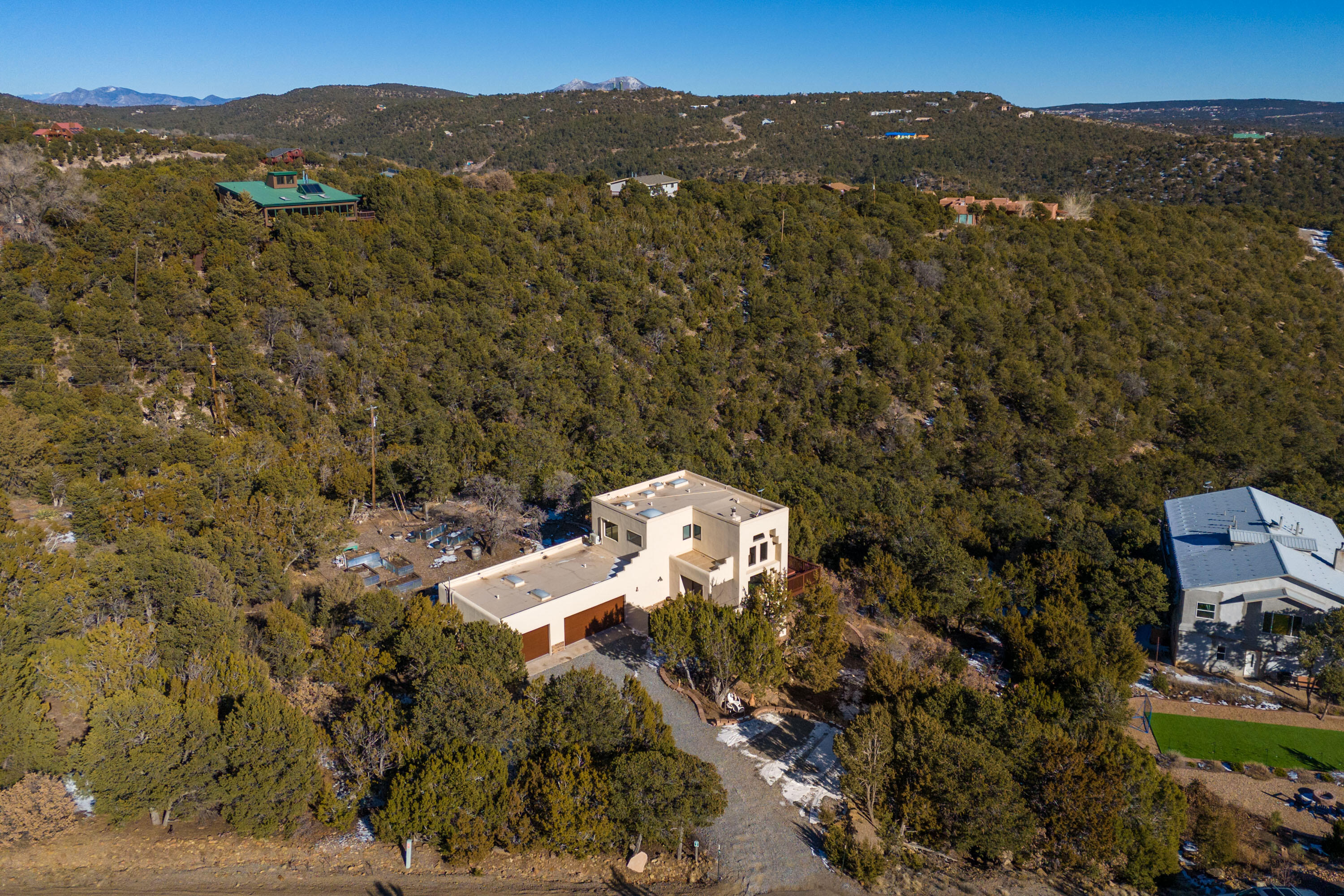 2 Snowcap Court