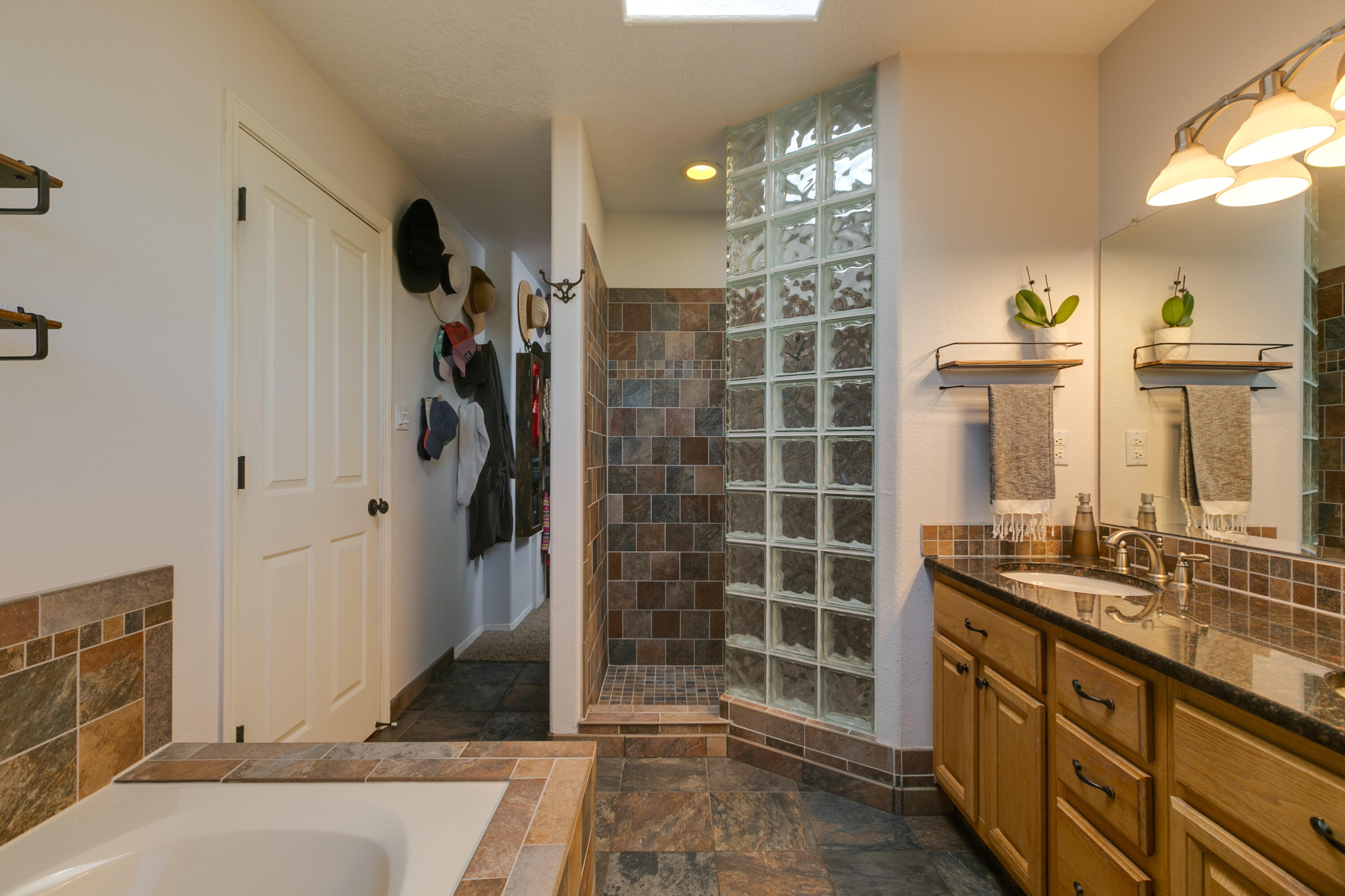 2 Snowcap Court