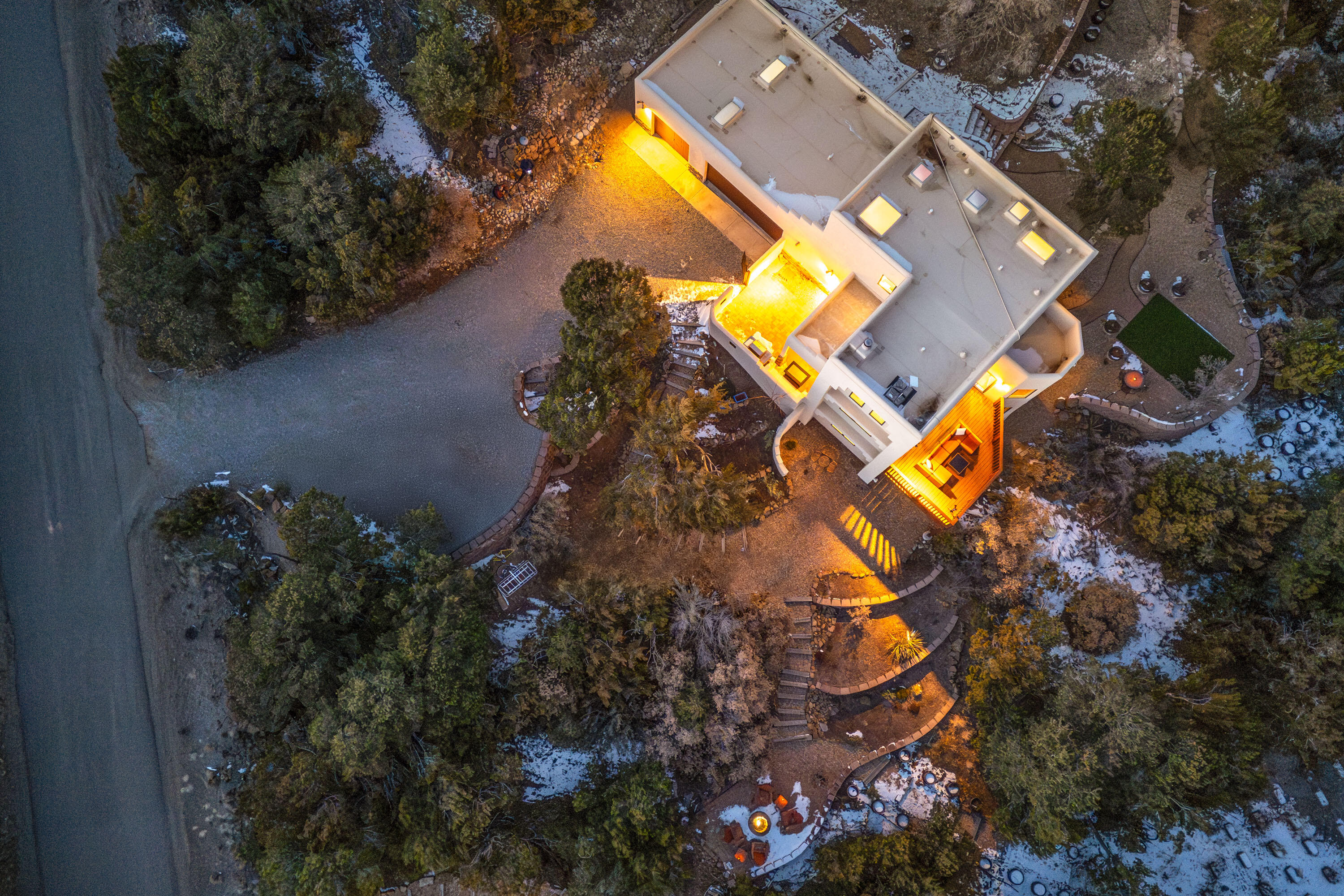 2 Snowcap Court
