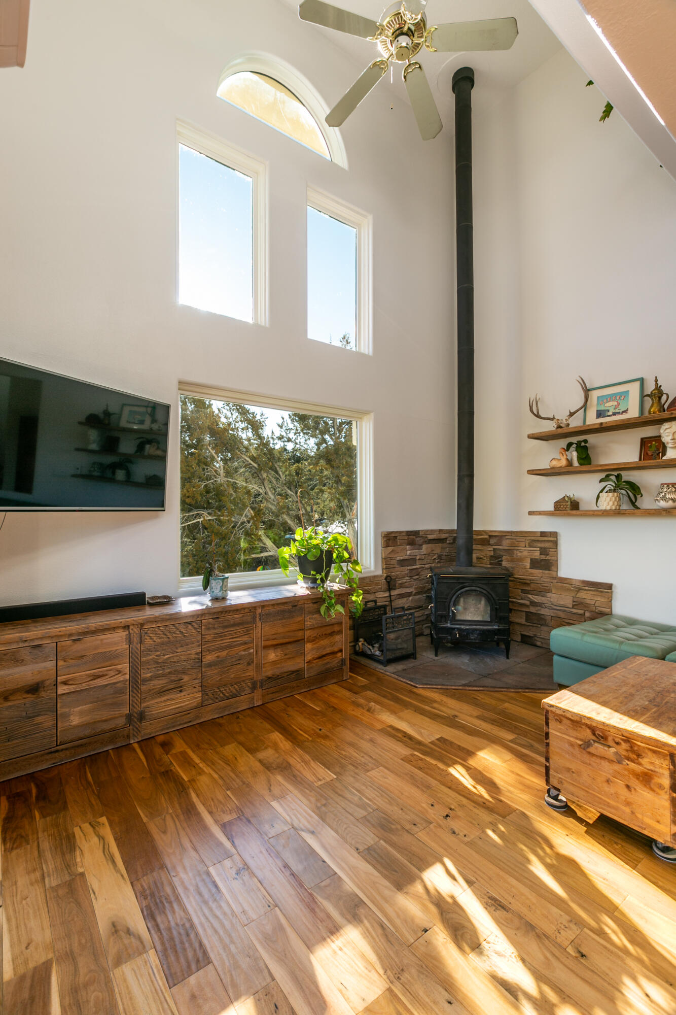 2 Snowcap Court