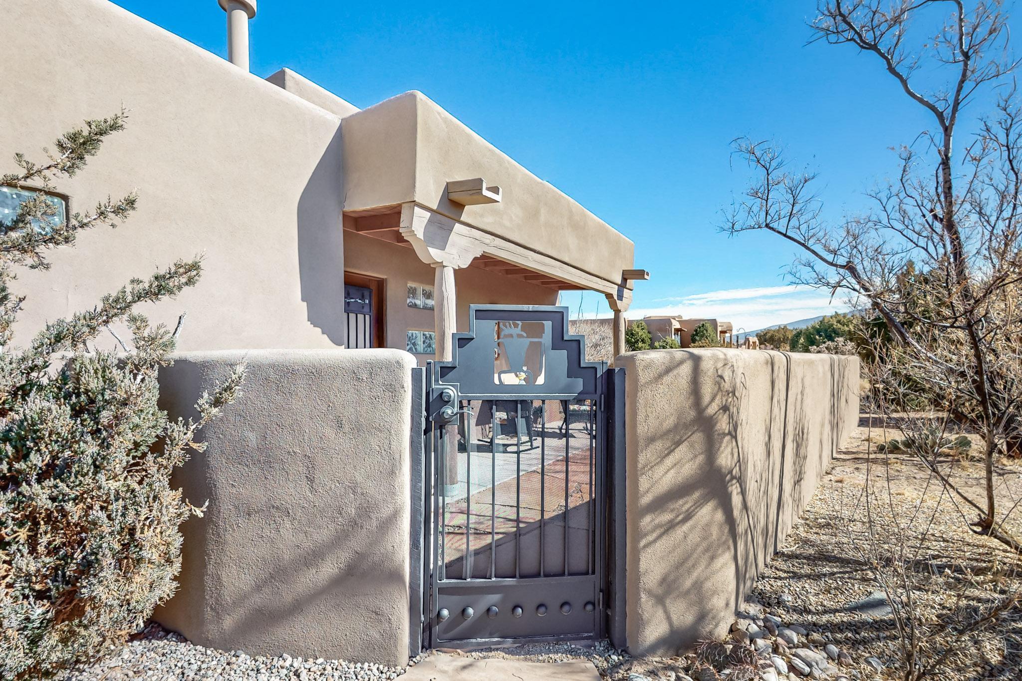 15 DESERT MOUNTAIN Road