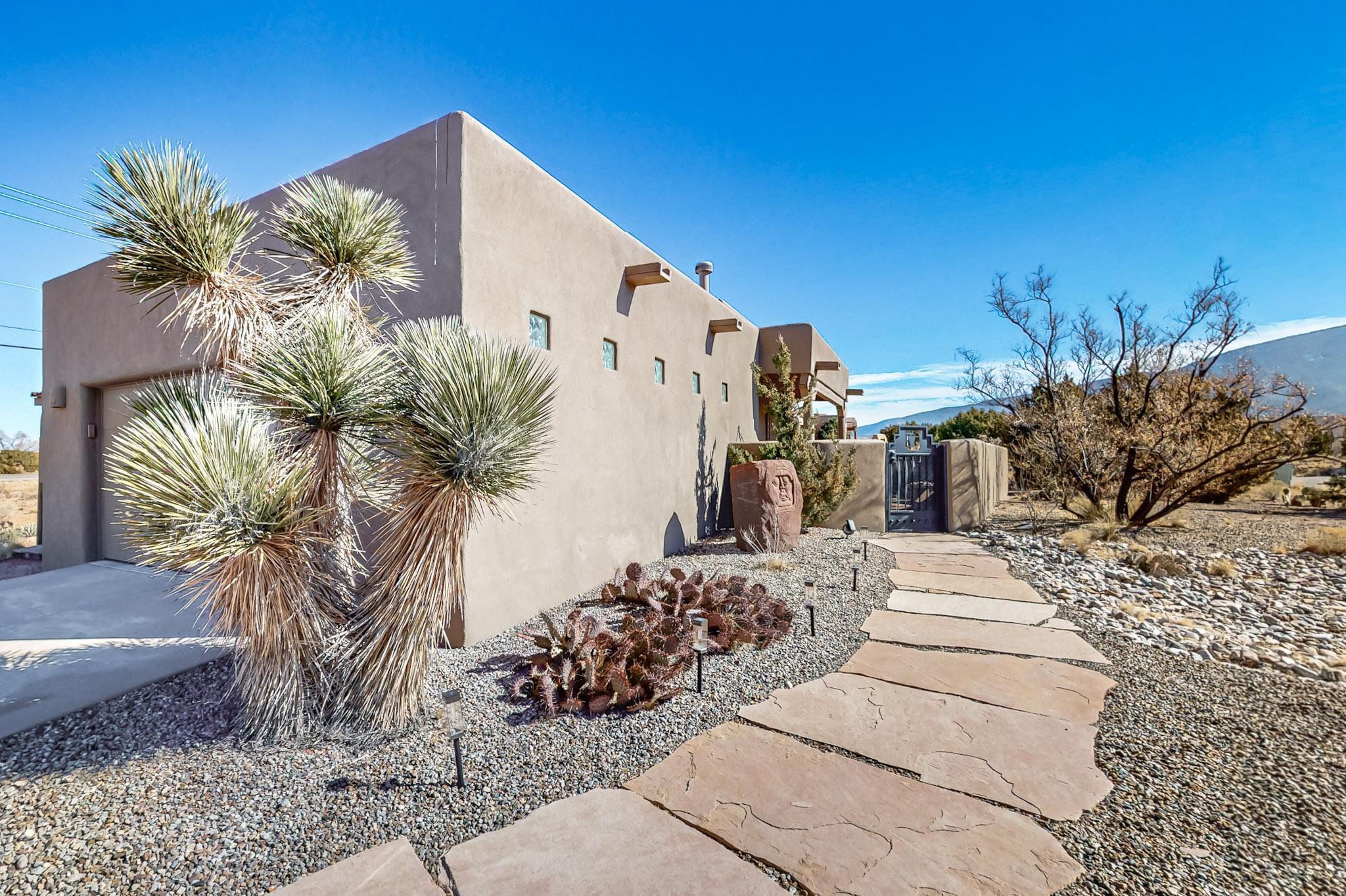 15 DESERT MOUNTAIN Road