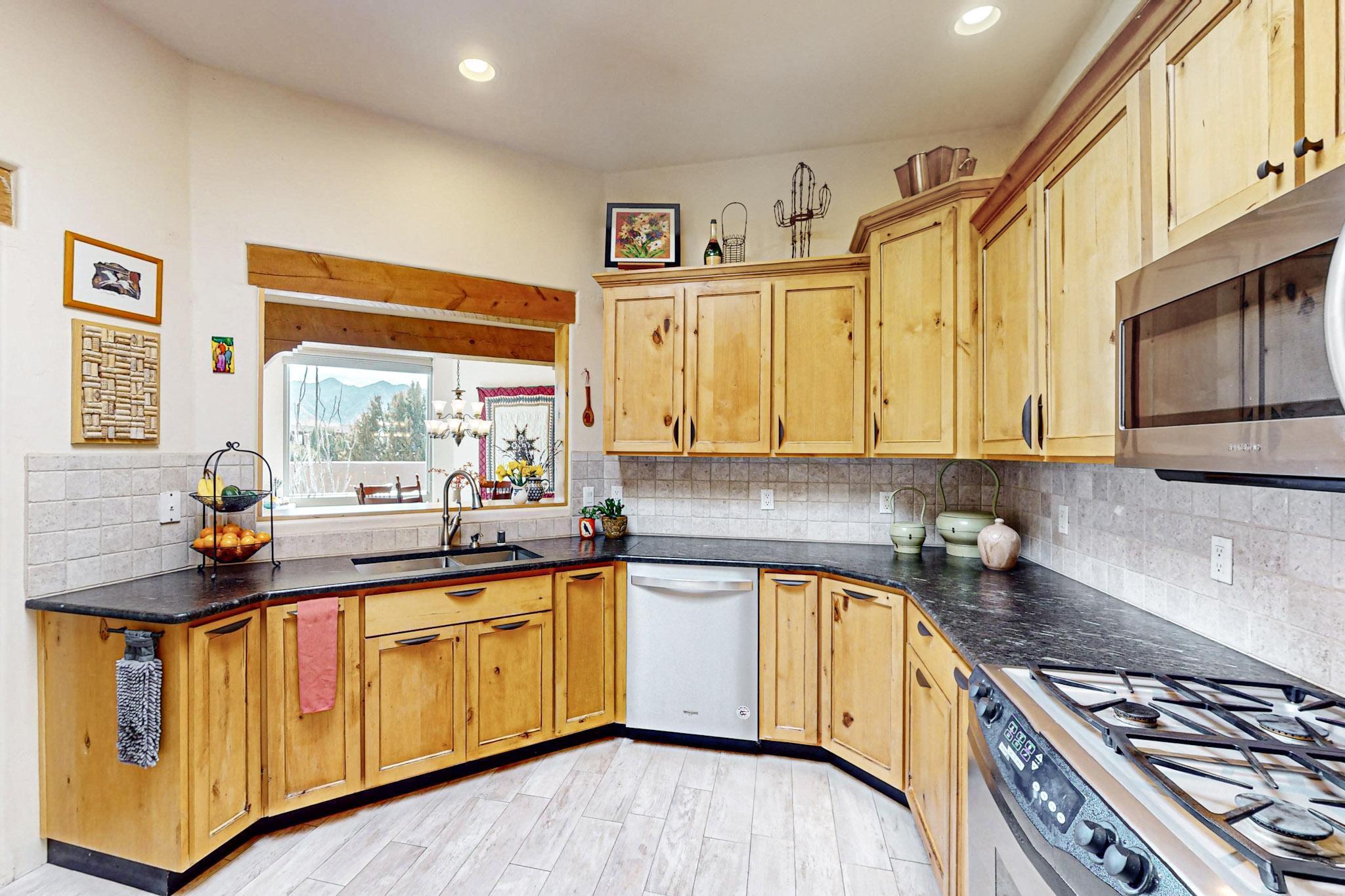 15 DESERT MOUNTAIN Road