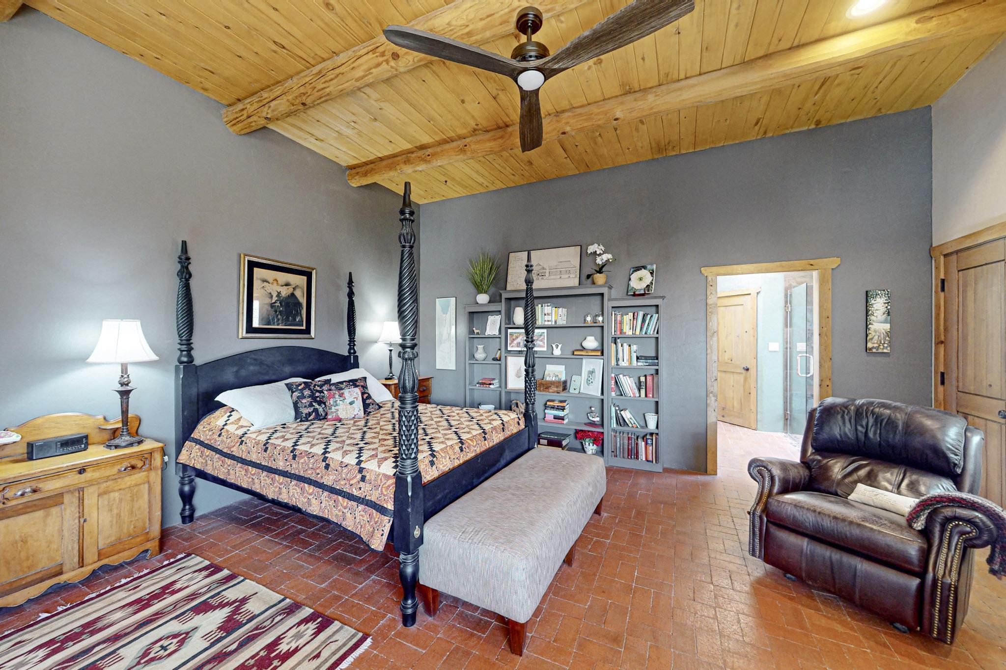 15 DESERT MOUNTAIN Road