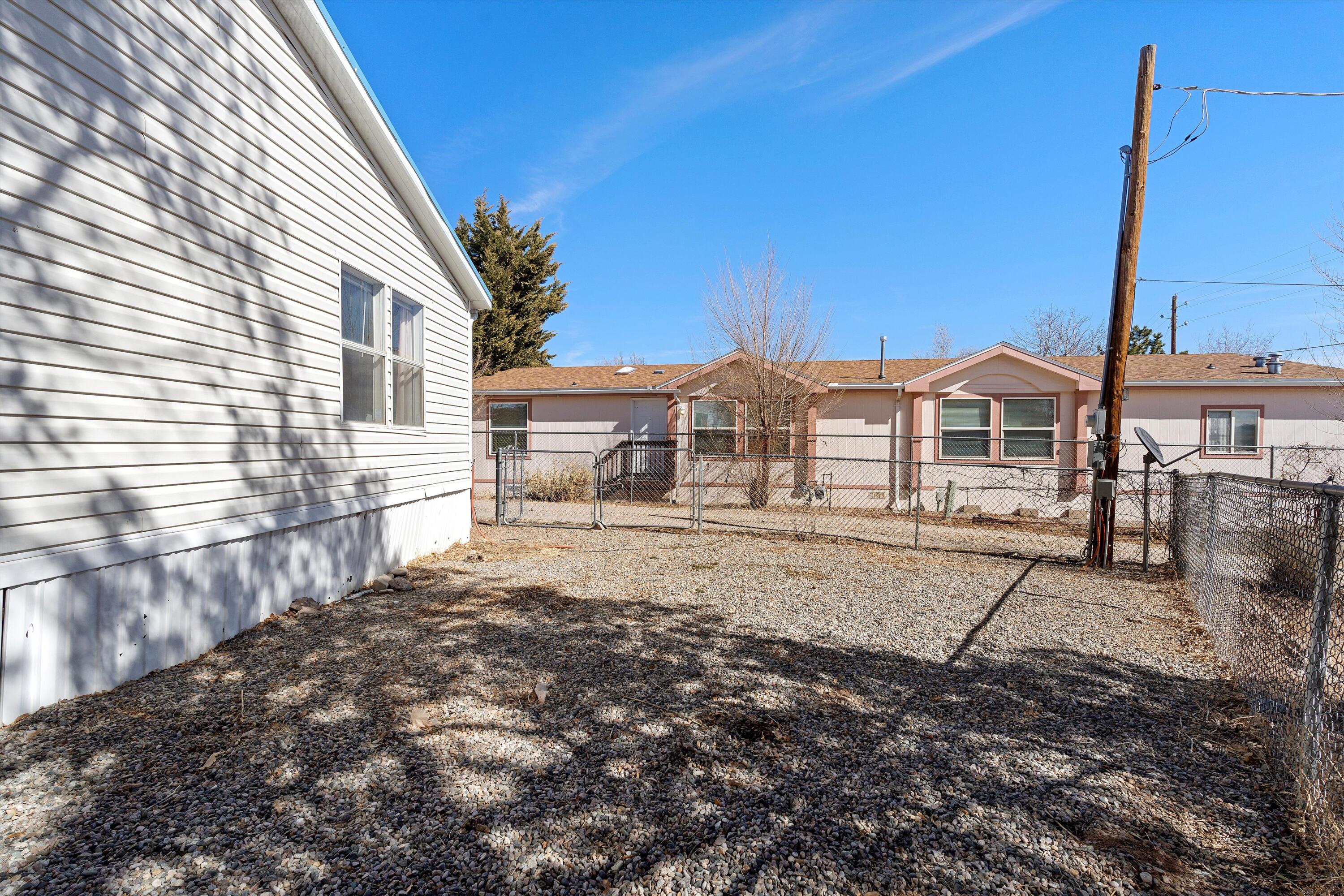 2025 E JEMEZ Road 233