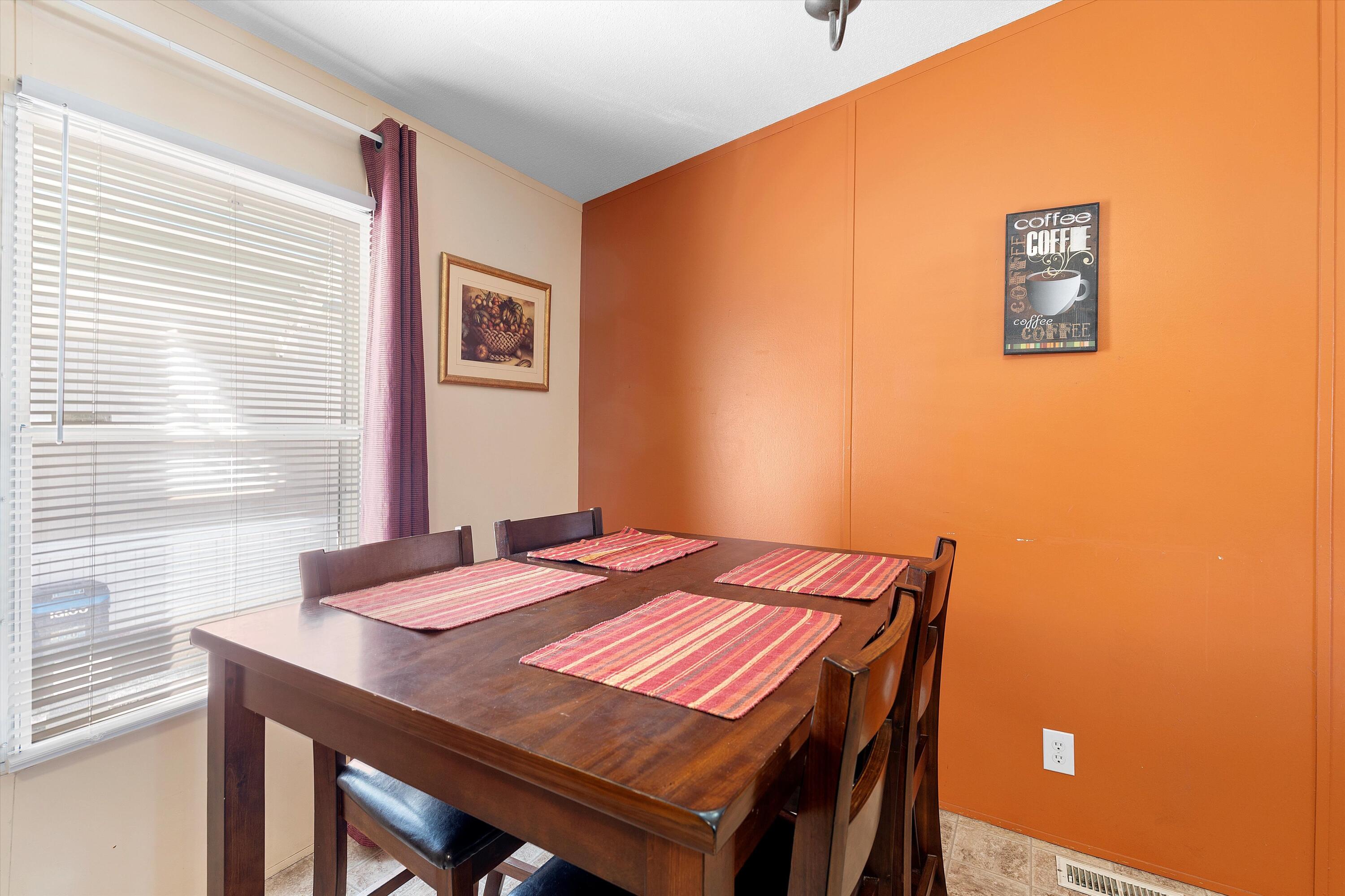 2025 E JEMEZ Road 233