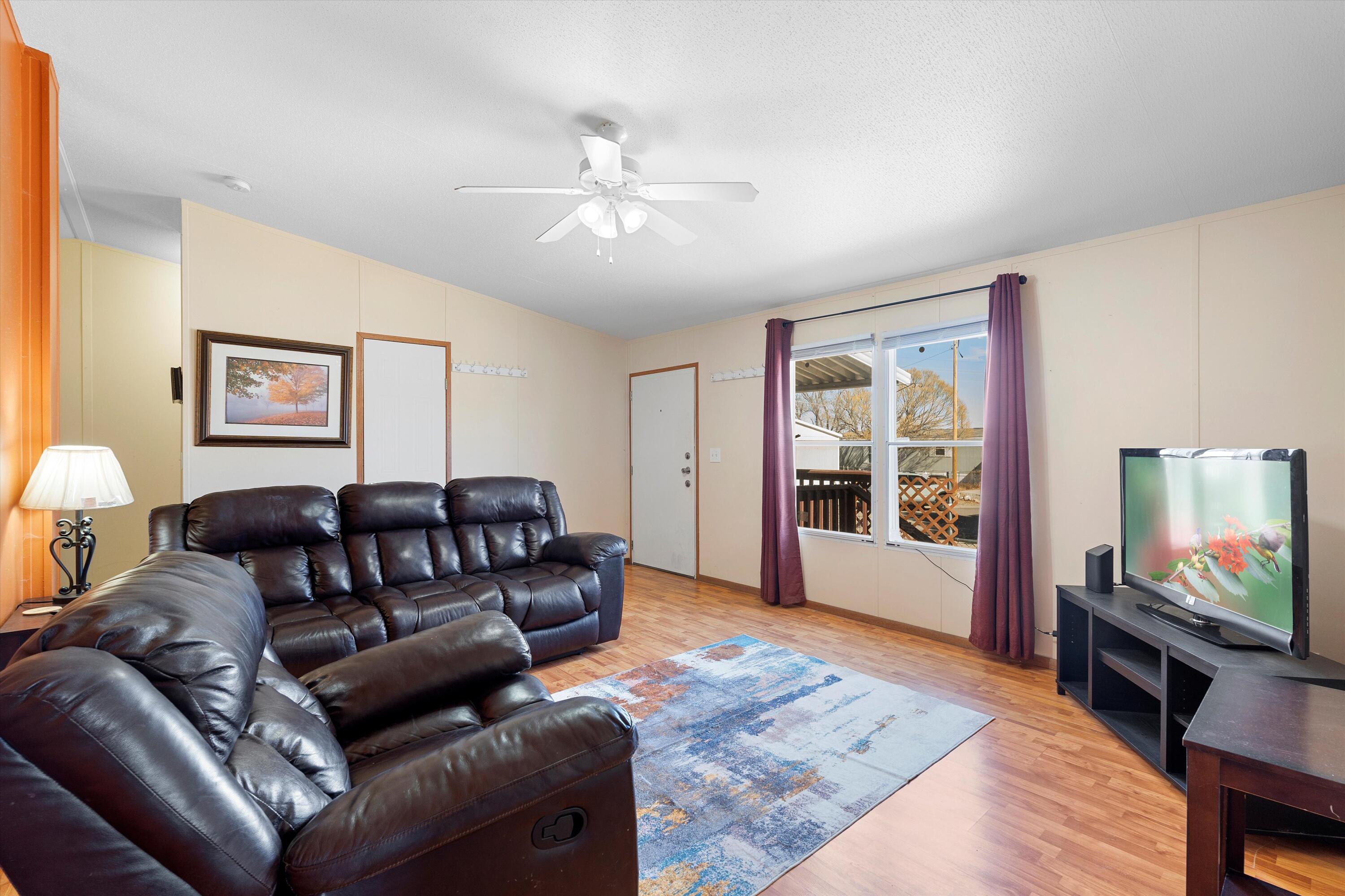 2025 E JEMEZ Road 233