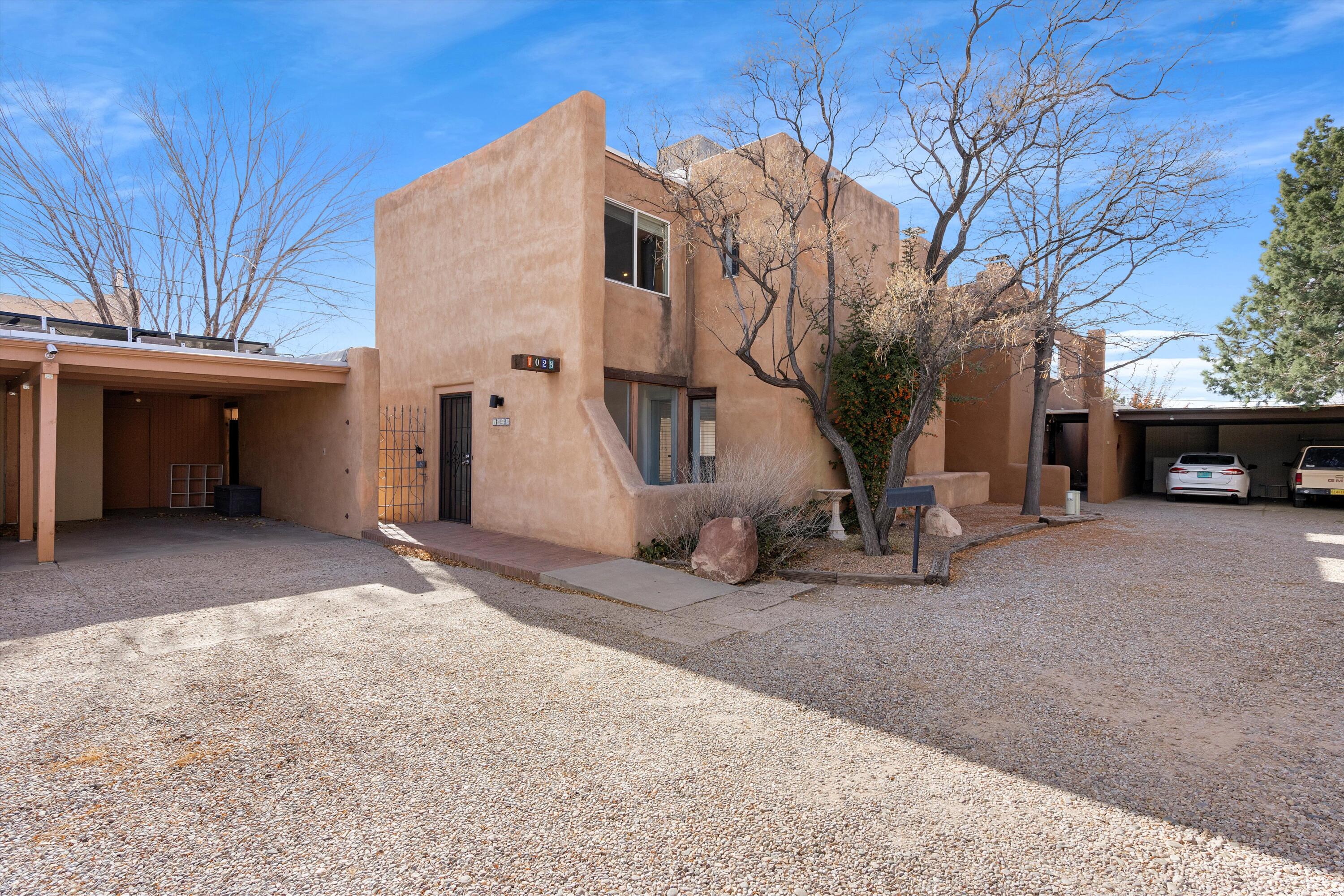 1028 GUADALUPE DEL PRADO Street NW