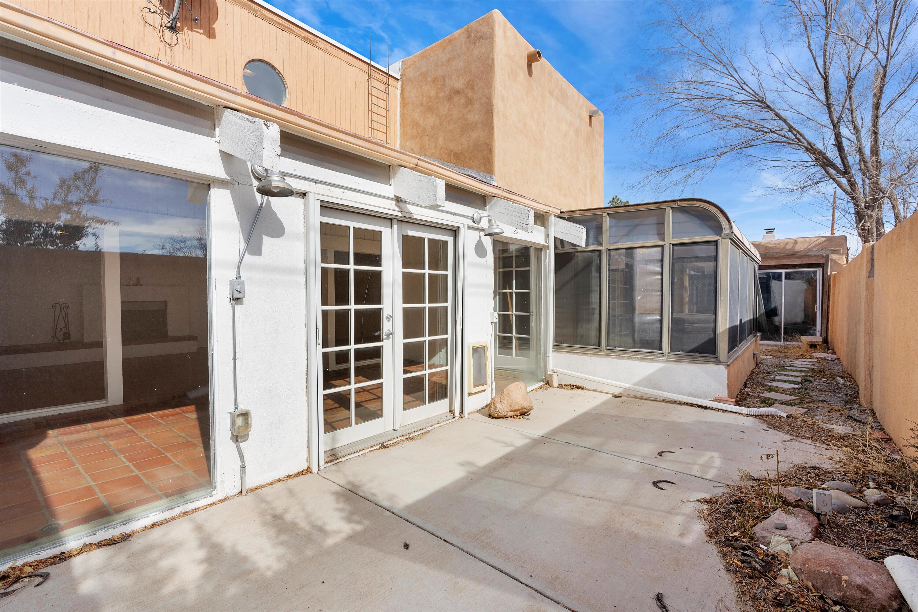 1028 GUADALUPE DEL PRADO Street NW