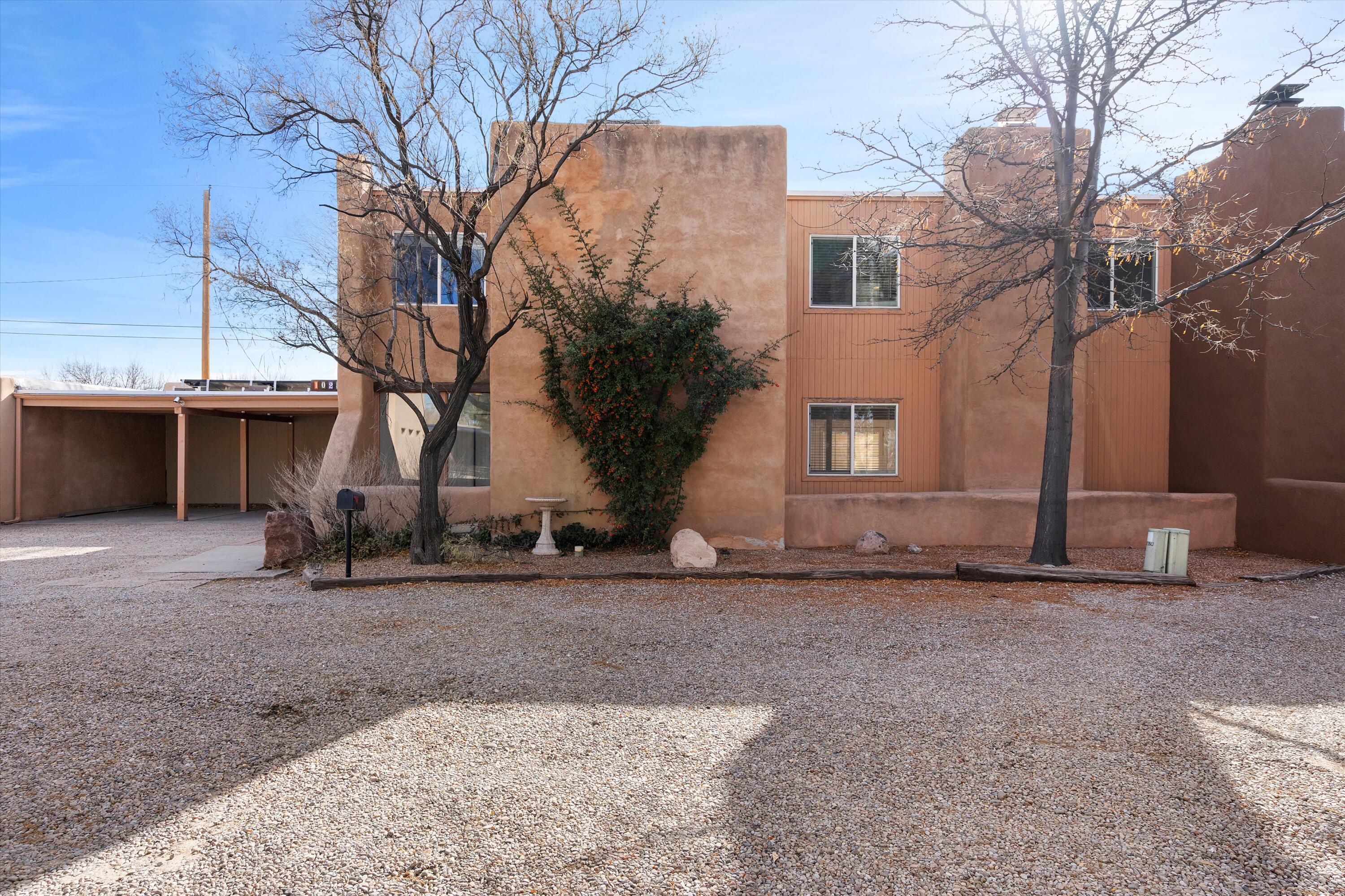 1028 GUADALUPE DEL PRADO Street NW